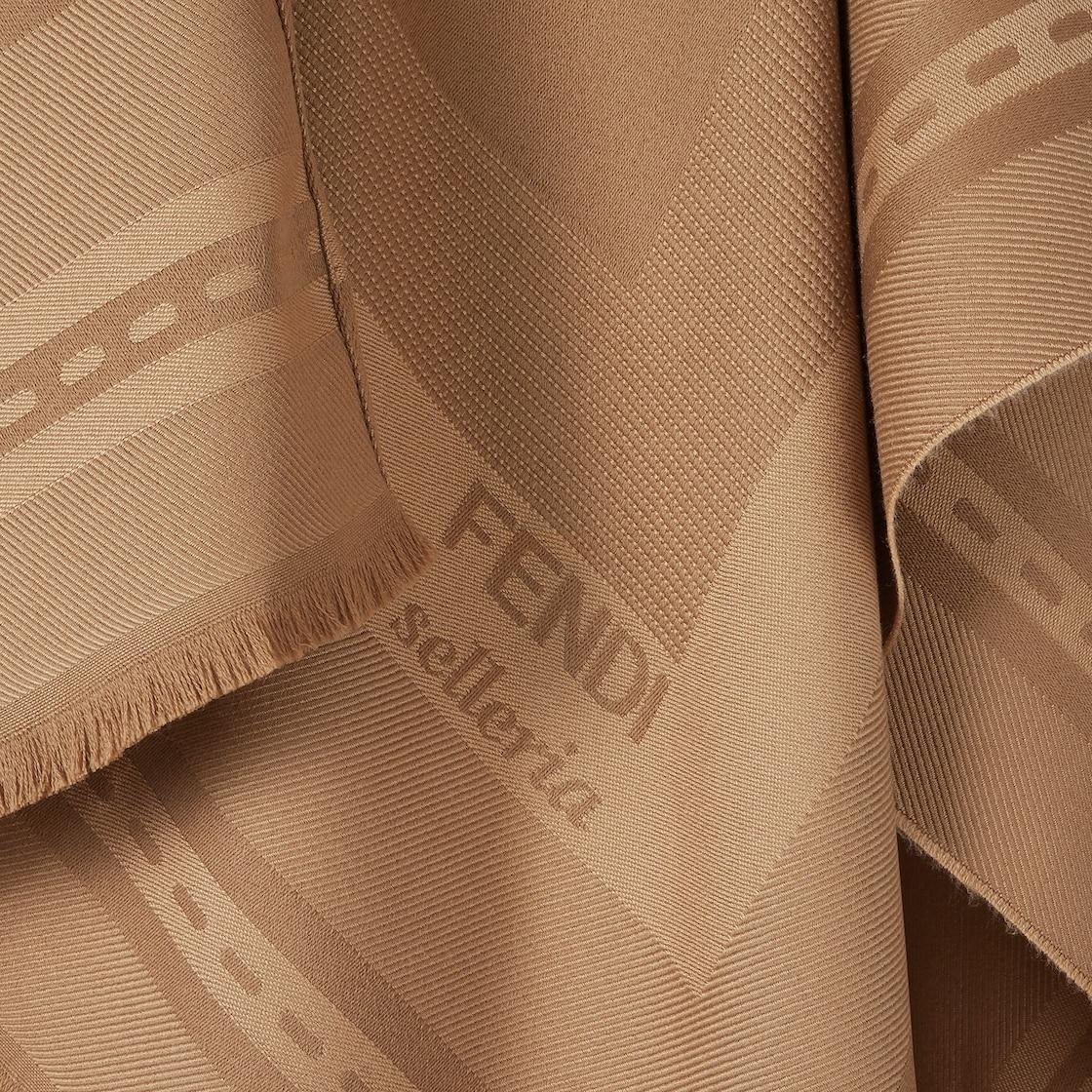 PonchoBrown wool and cashmere poncho Product Image