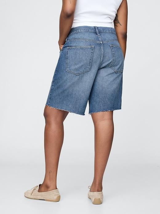 8" Mid Rise '90s Loose Denim Bermuda Shorts Product Image