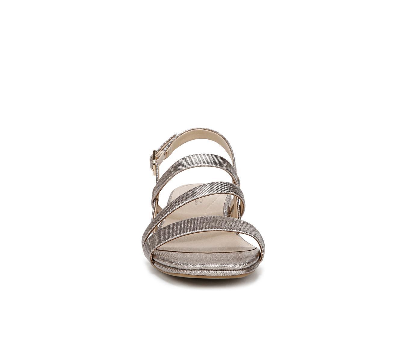 Women's LifeStride Janet Pumps Product Image