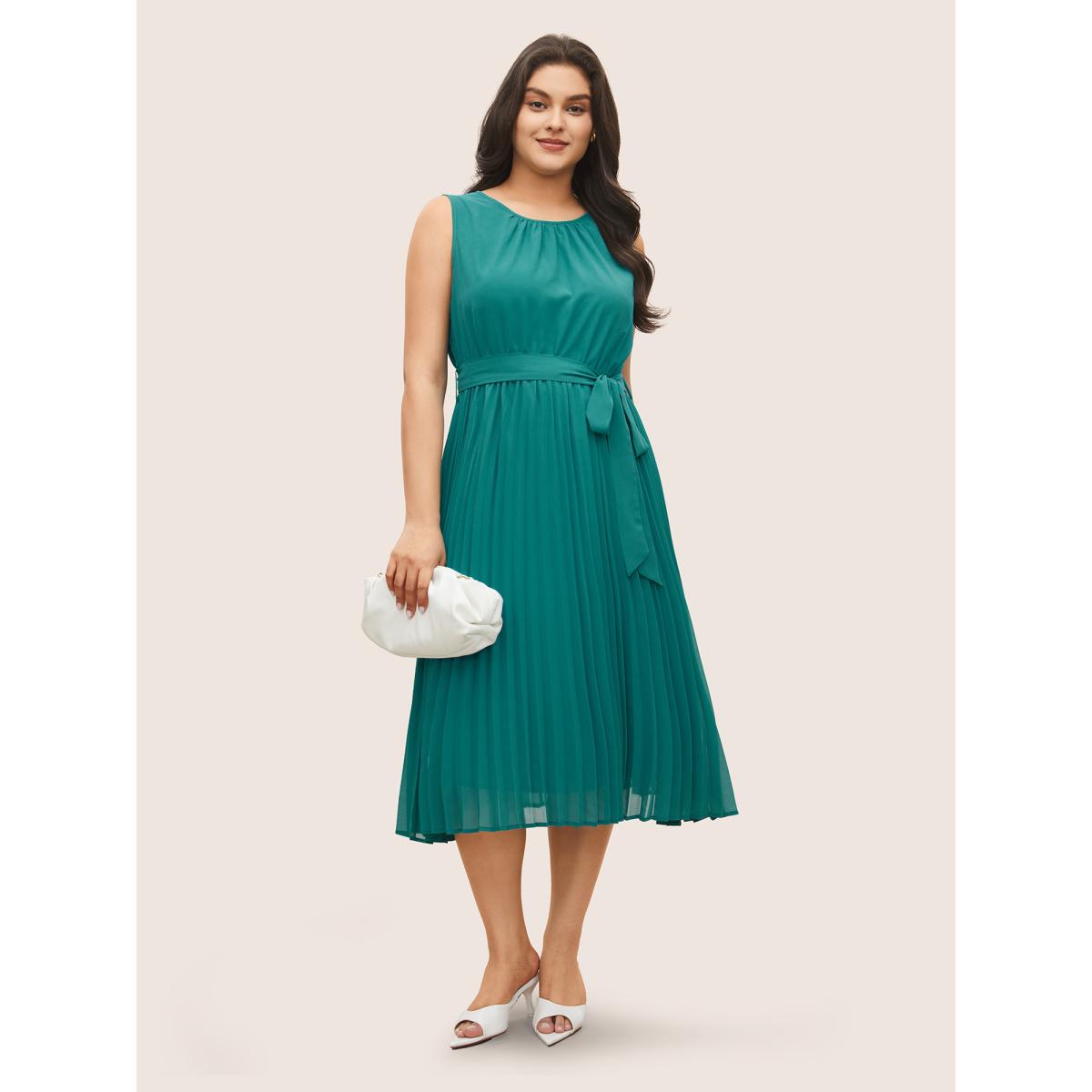 Plus Size Plain Sleeveless Elastic Waist Pleated Belted Dress Turquoise Women At the Office Belted Round Neck Sleeveless Curvy Midi Dress BloomChic 18-20/2X Product Image