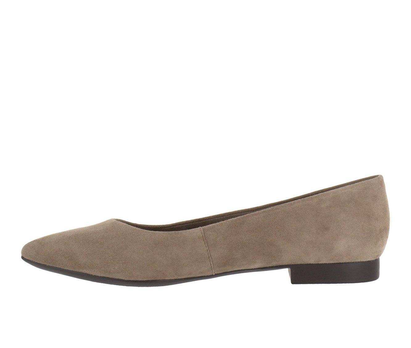 Women's Bella Vita Vivien Flats Product Image