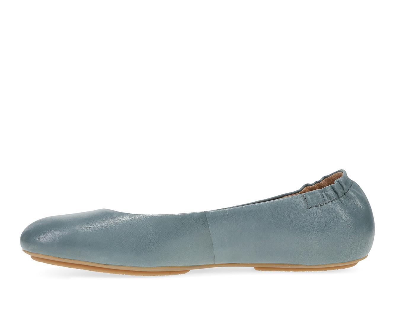 Women's Dansko Mollie Flats Product Image
