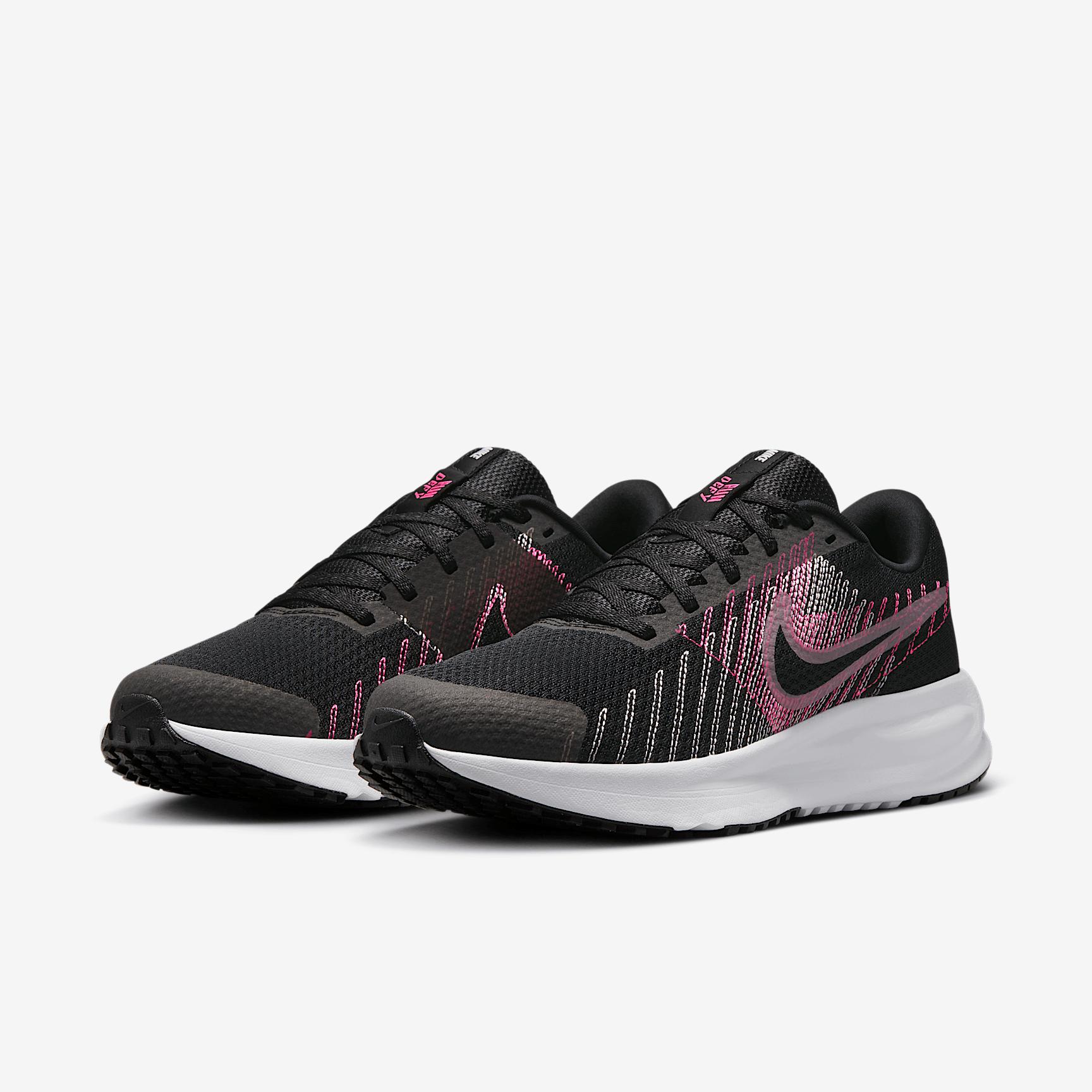 Nike Women's Run Defy Road Running Shoes Product Image