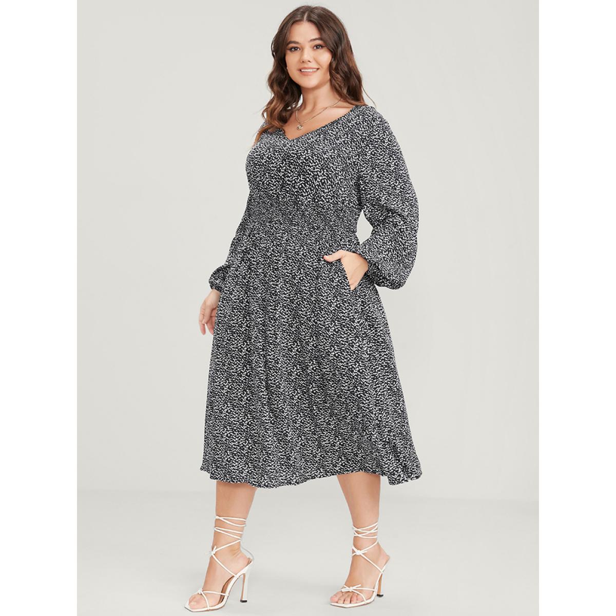 Plus Size Geometric Pocket Lantern Sleeve Shirred Midi Dress Midnight Women Elegant Elastic Waist V-neck Long Sleeve Curvy Midi Dress BloomChic 10/M Product Image