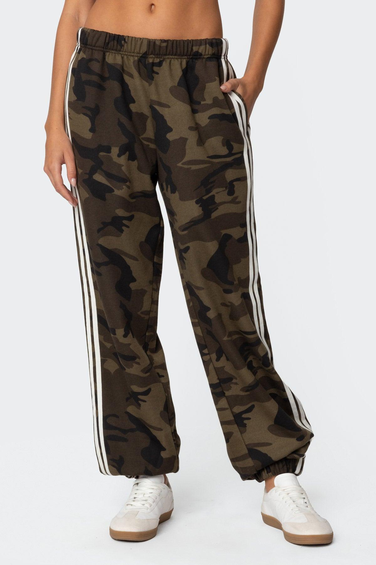 Camo Contrast Striped Sweatpants Product Image