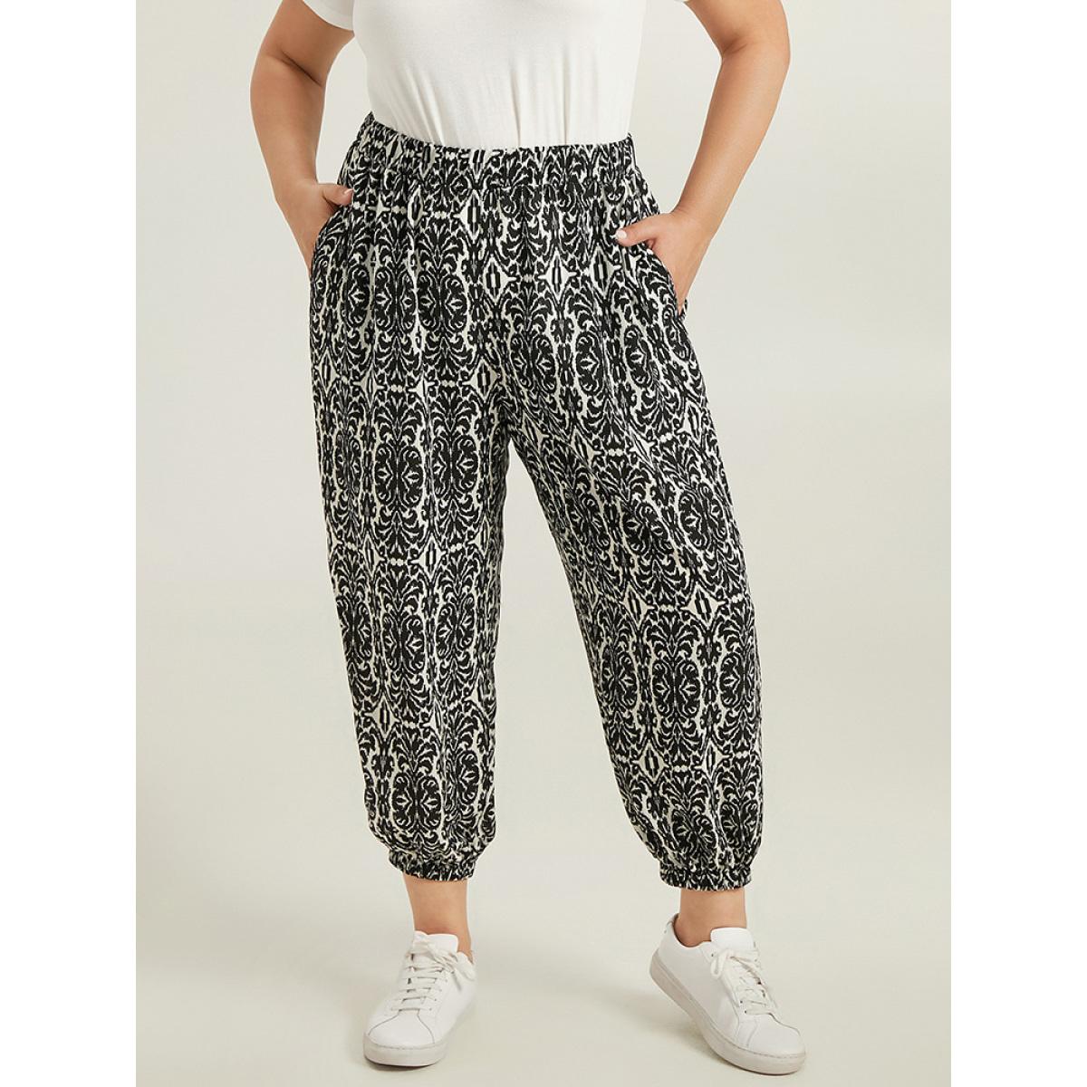 Plus Size Boho Print Elastic Waist Harem Pants Women Black Casual Harem High Rise Dailywear Pants BloomChic 28/5X Product Image
