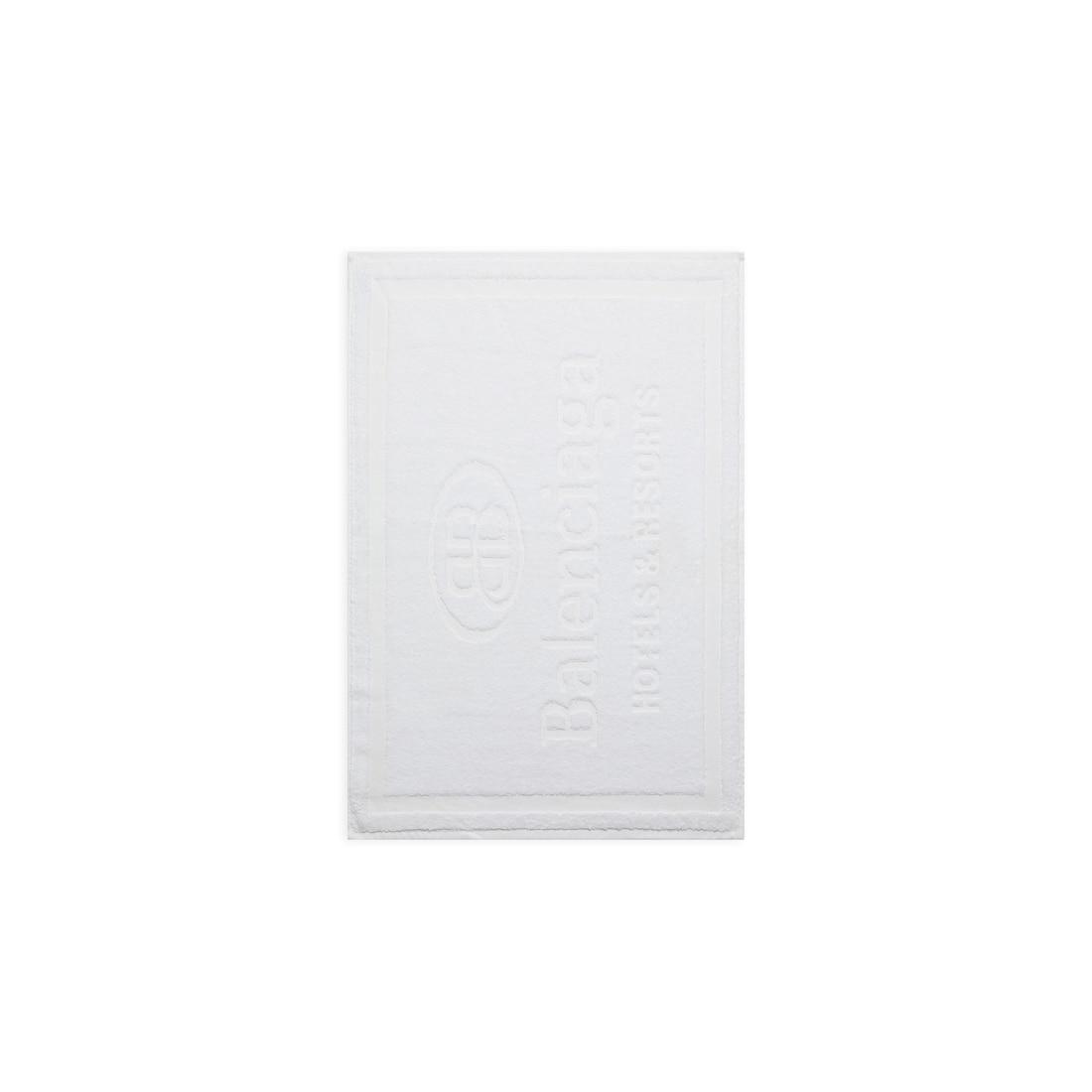 Hand Towel in White Product Image