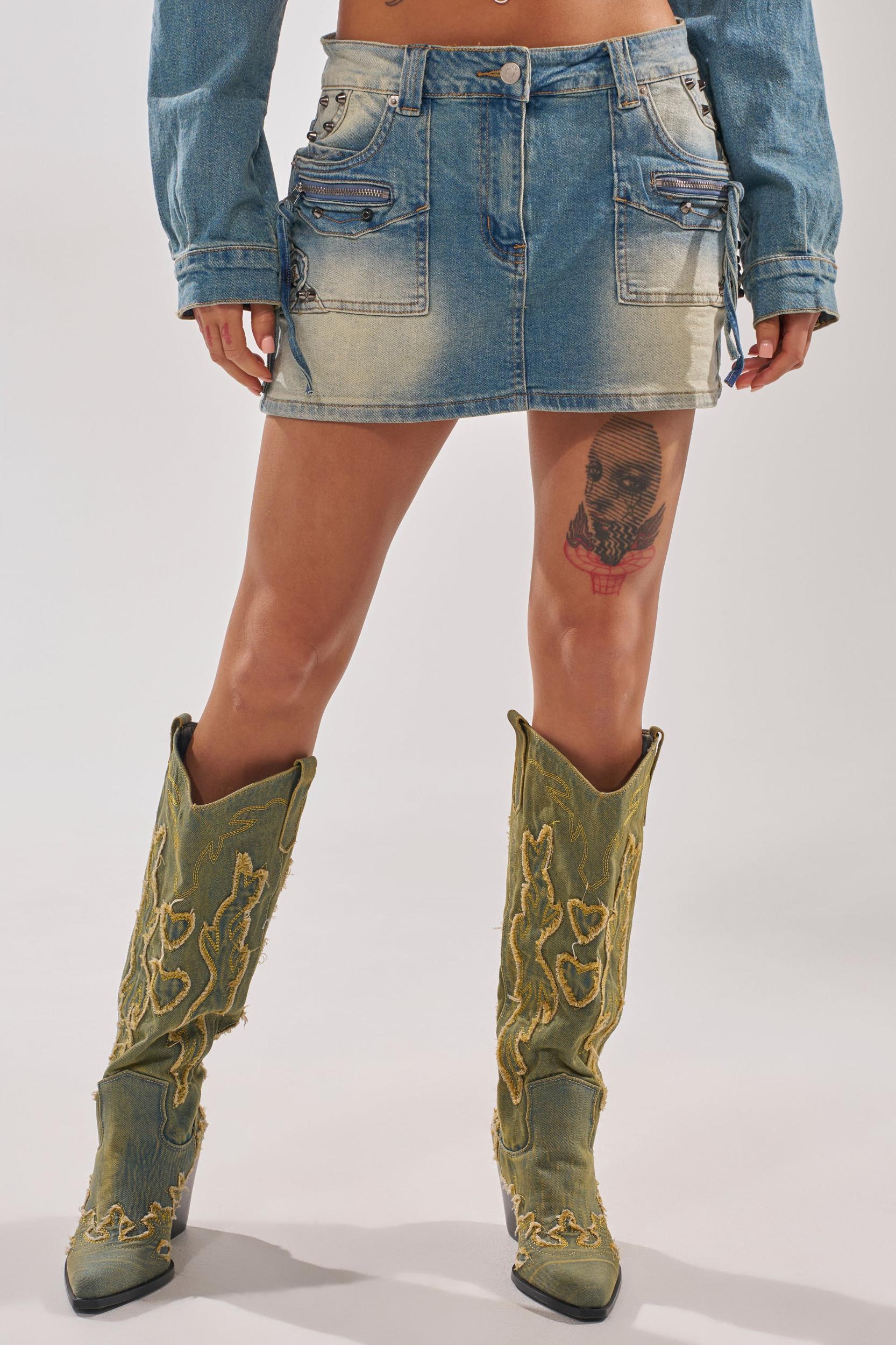 CROWN BELTED DENIM MINI SKIRT Product Image