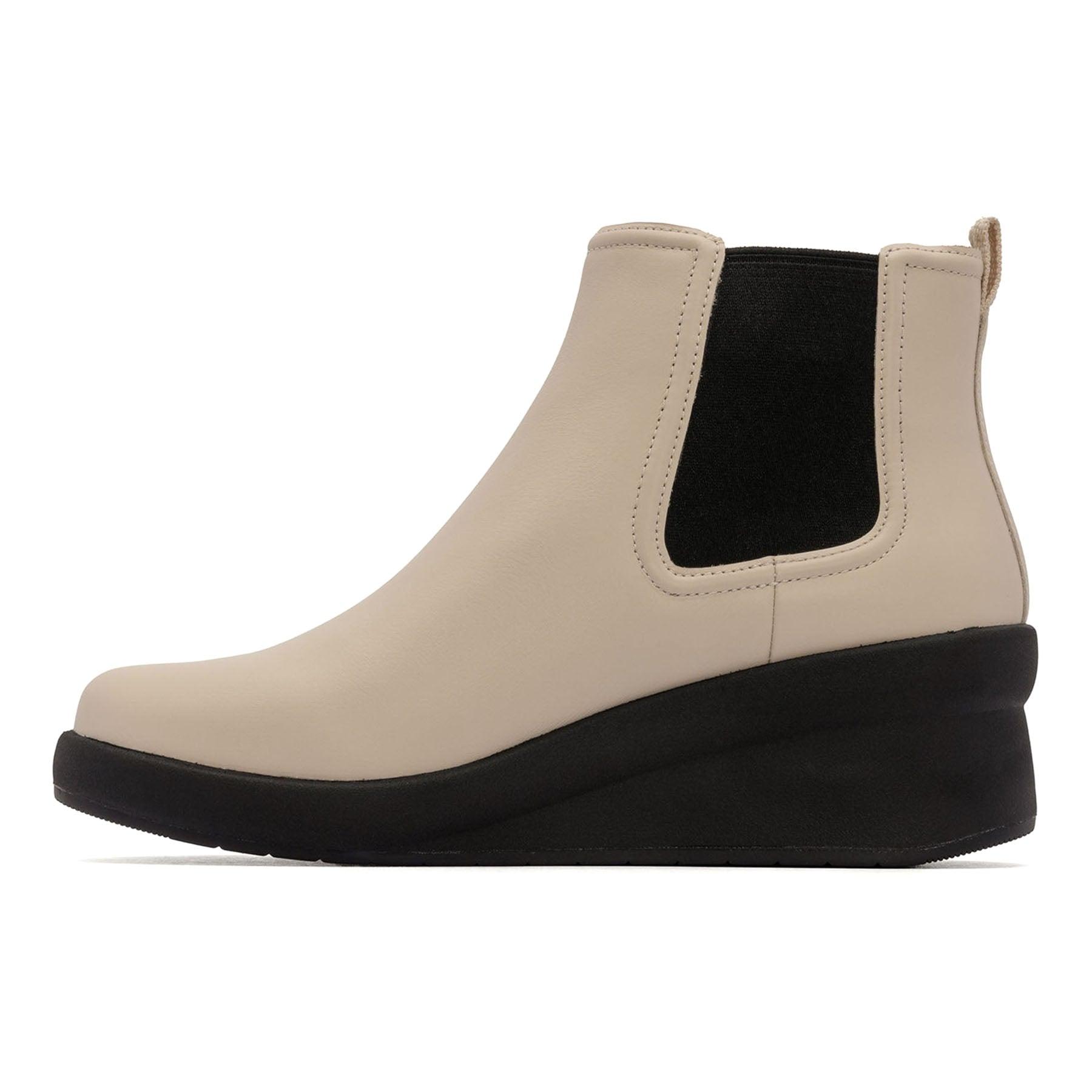 Passage Chelsea Metatarsal Female Product Image