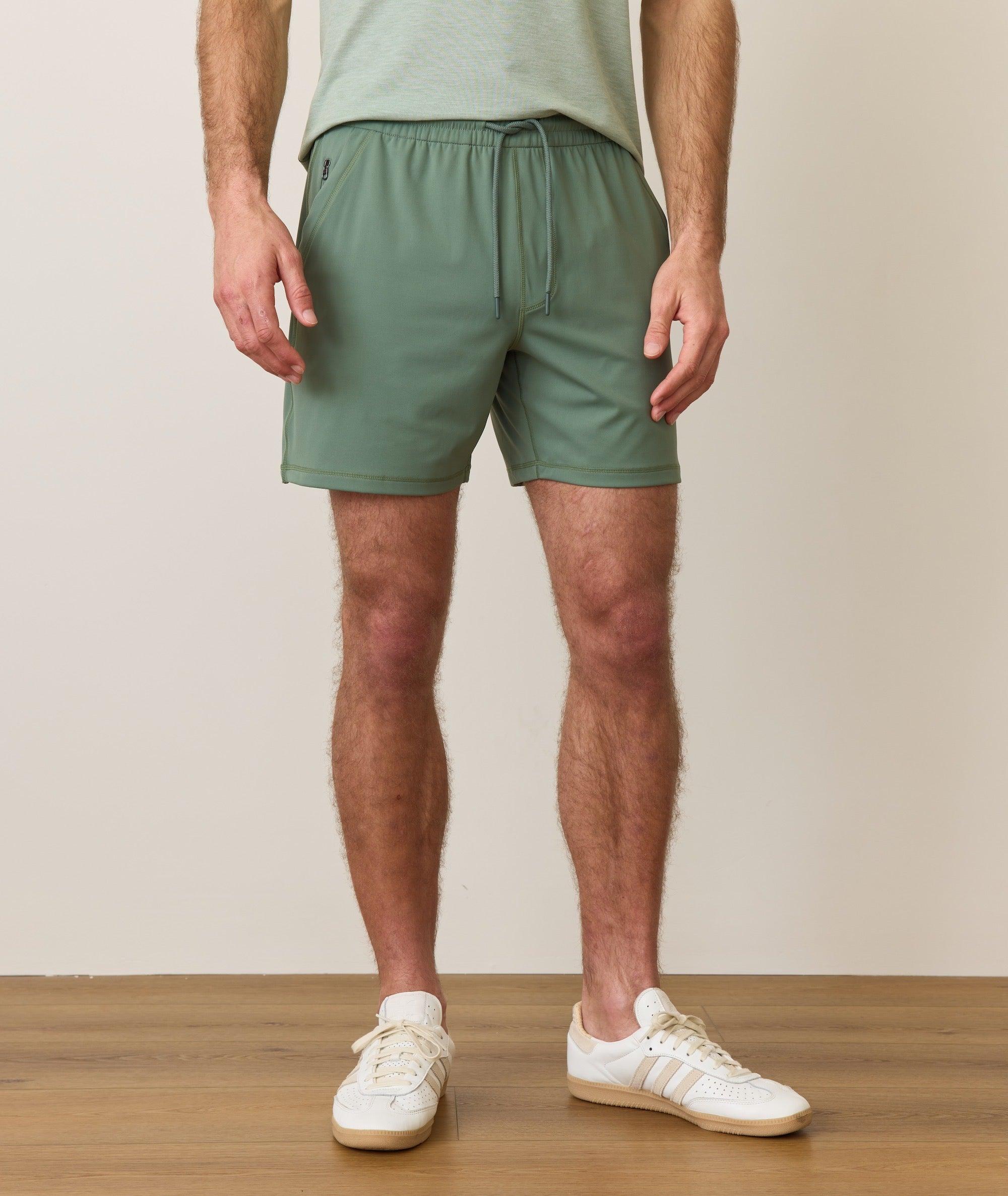 7" Sunday Stretch Short Product Image