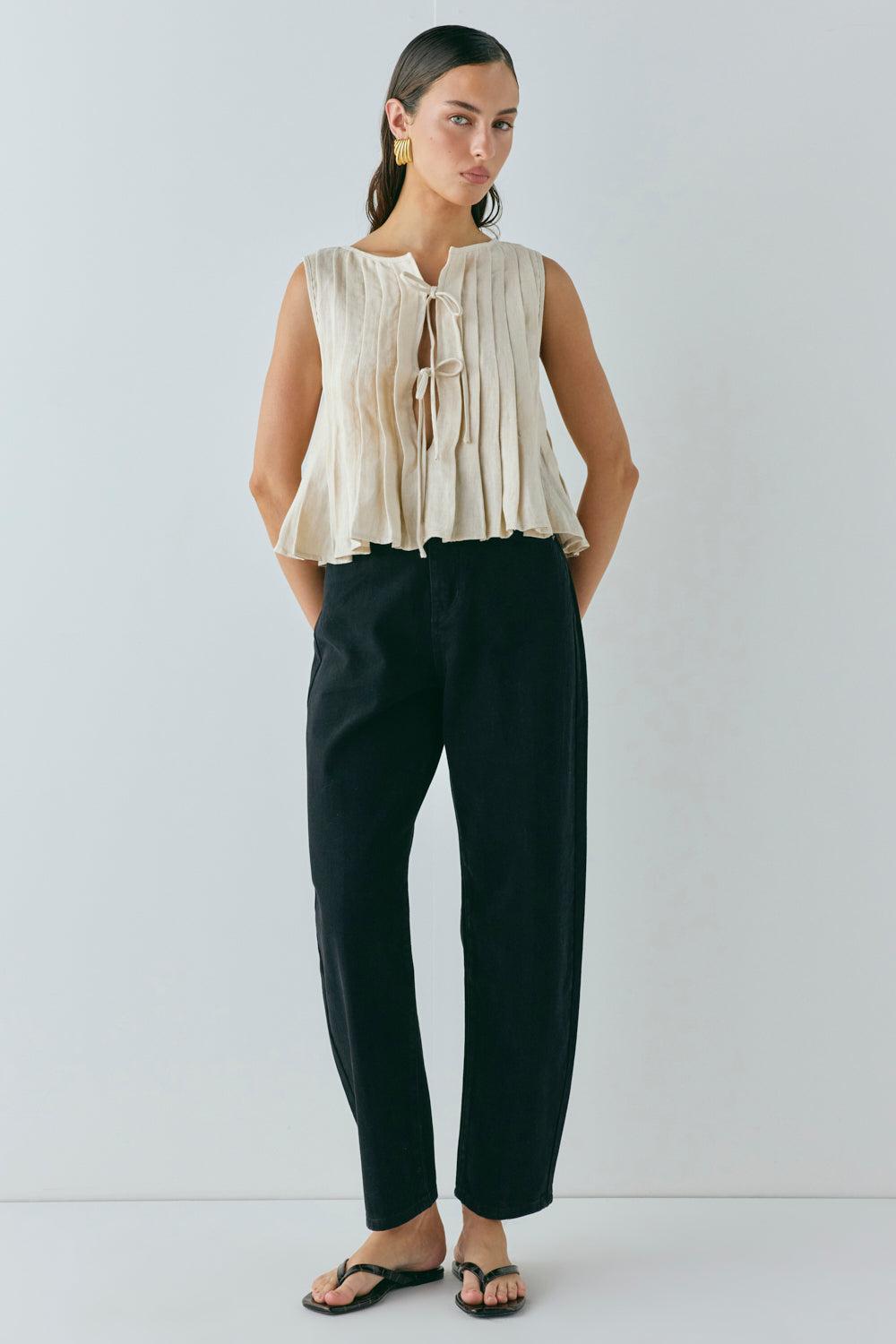 Valeria Linen Top Oatmeal Product Image