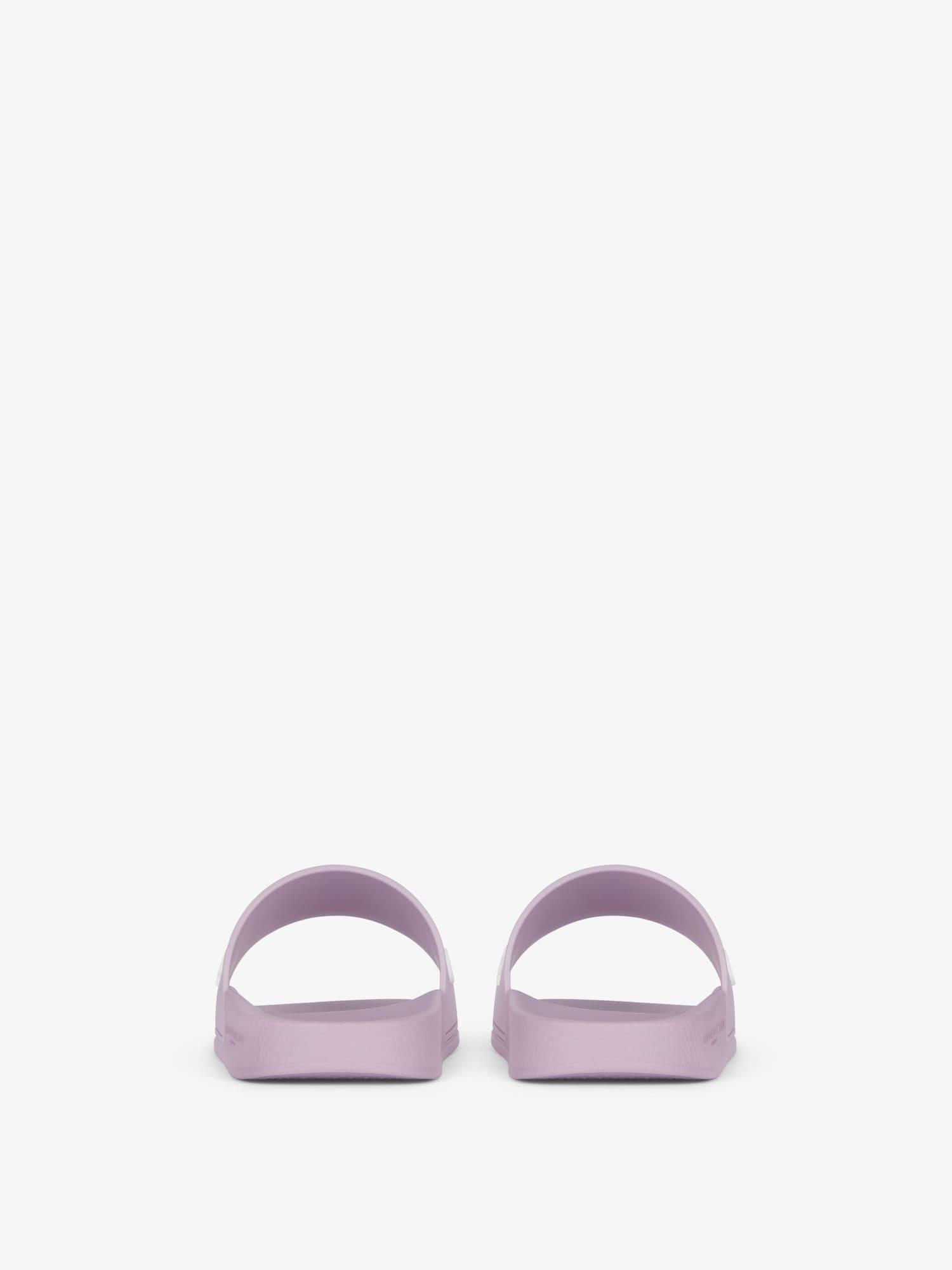 Slide flat sandals in rubber Product Image