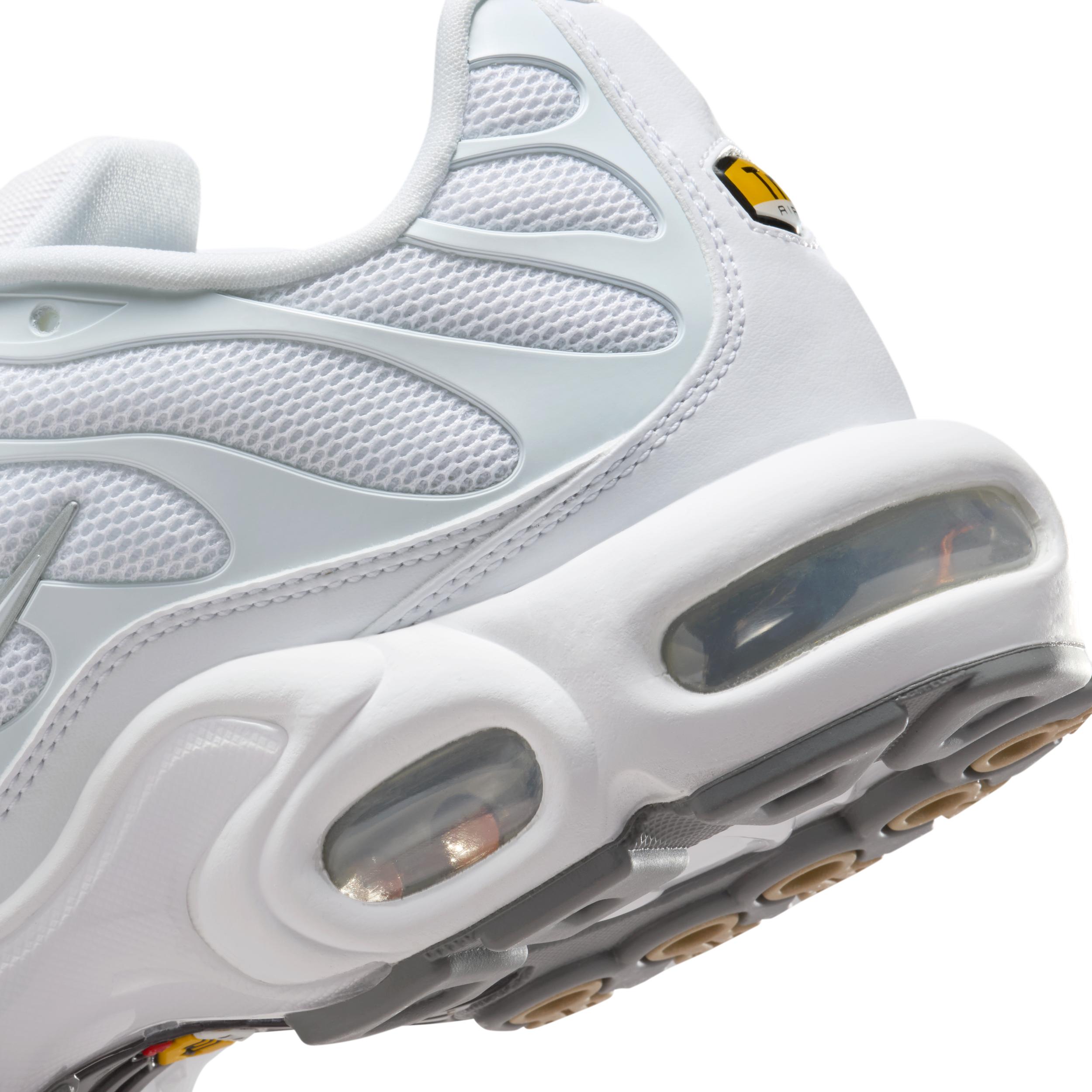 Nike Men's Air Max Plus Shoes Product Image