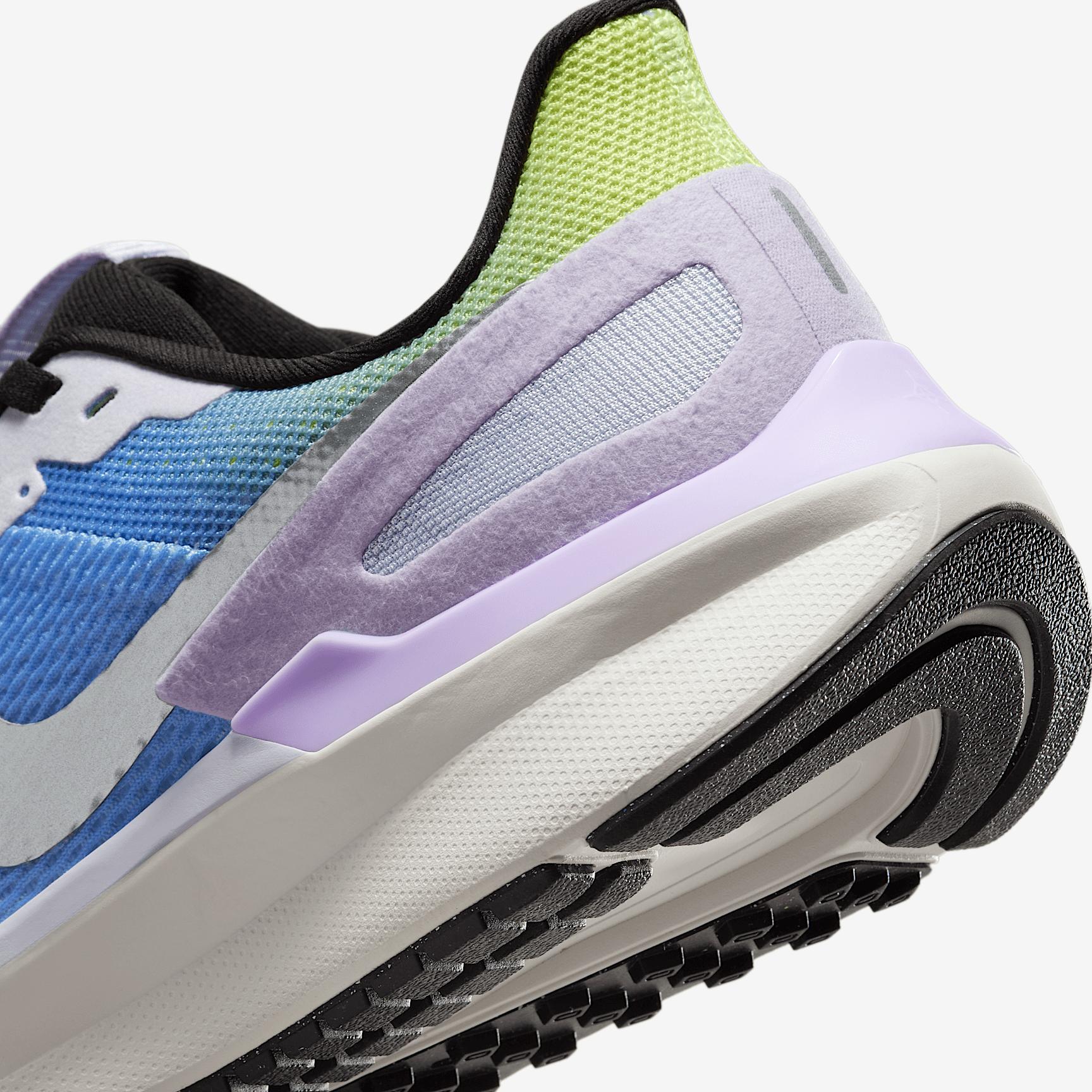 Nike Women's Structure 25 SE Road Running Shoes Product Image