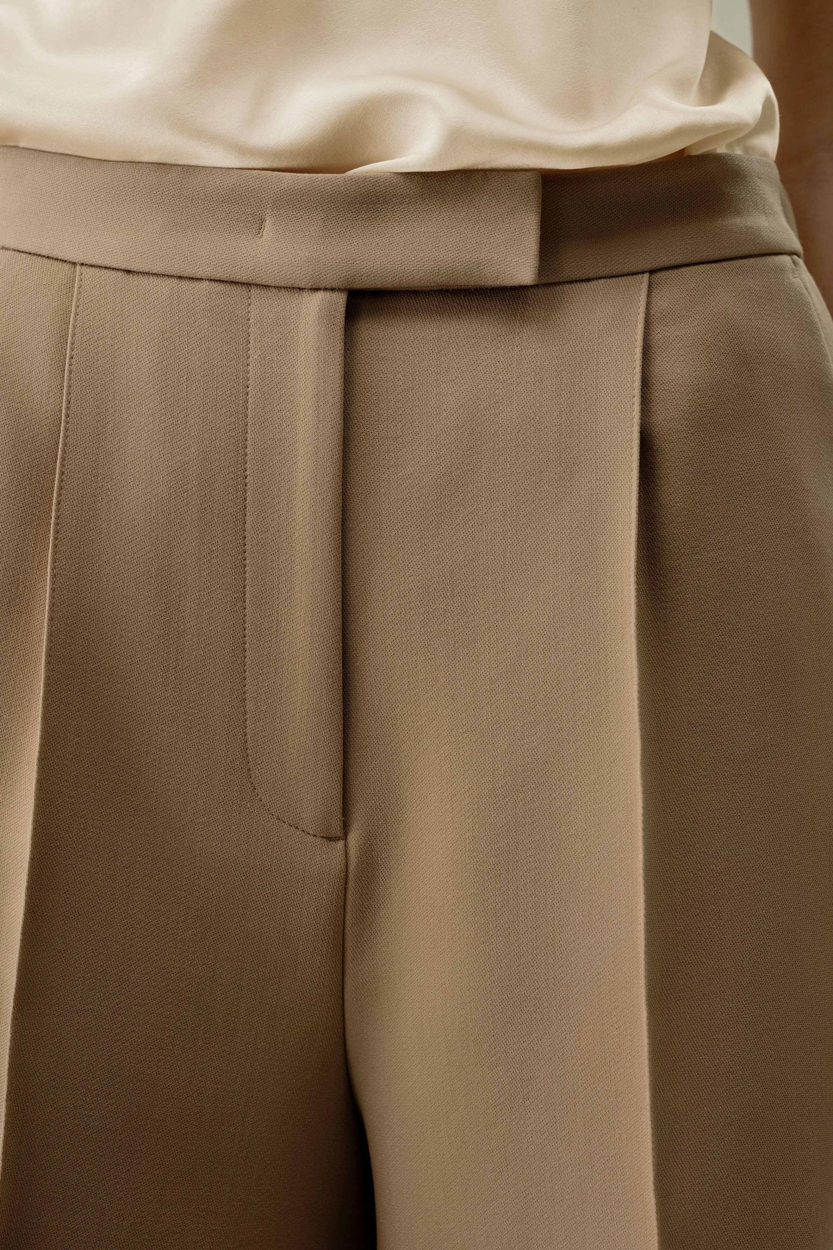 LILYSILK Womens Shorts - Black Wool-Silk Blend - Ultimate Luxury Laid-Back Fit Shorts 4 Product Image