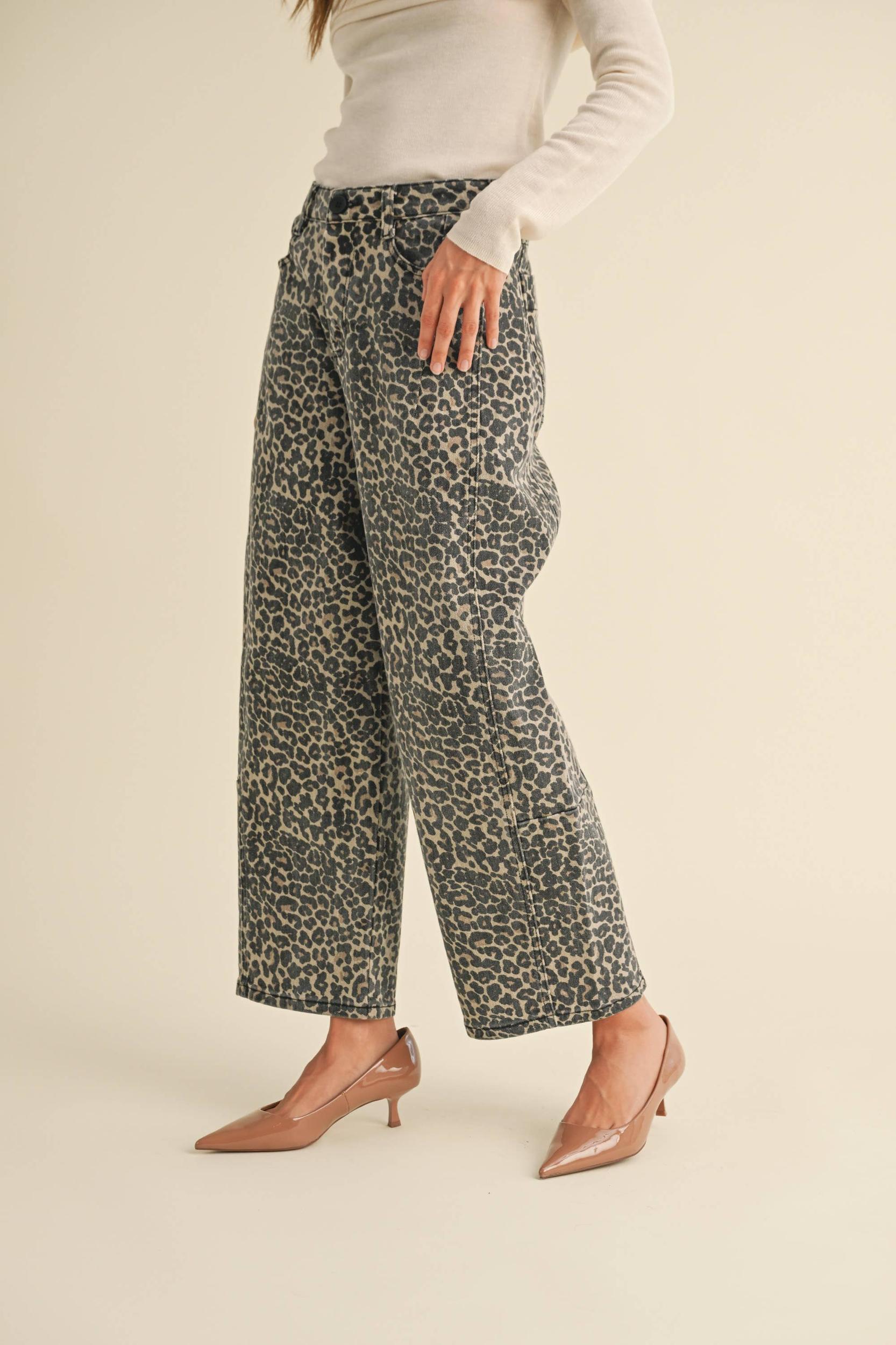 MIOU MUSE LEOPARD PRINT BARREL PANTS Product Image
