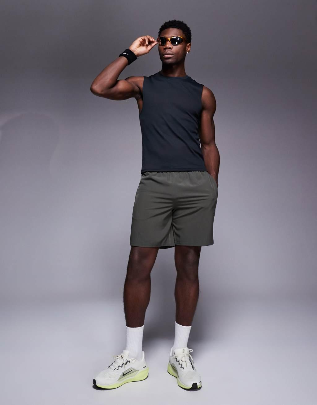 4505 slim fit active rib 90s training tank in black Product Image