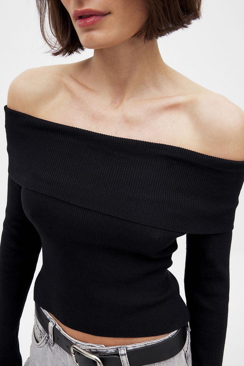 Folded Offshoulder Knitted Top Product Image