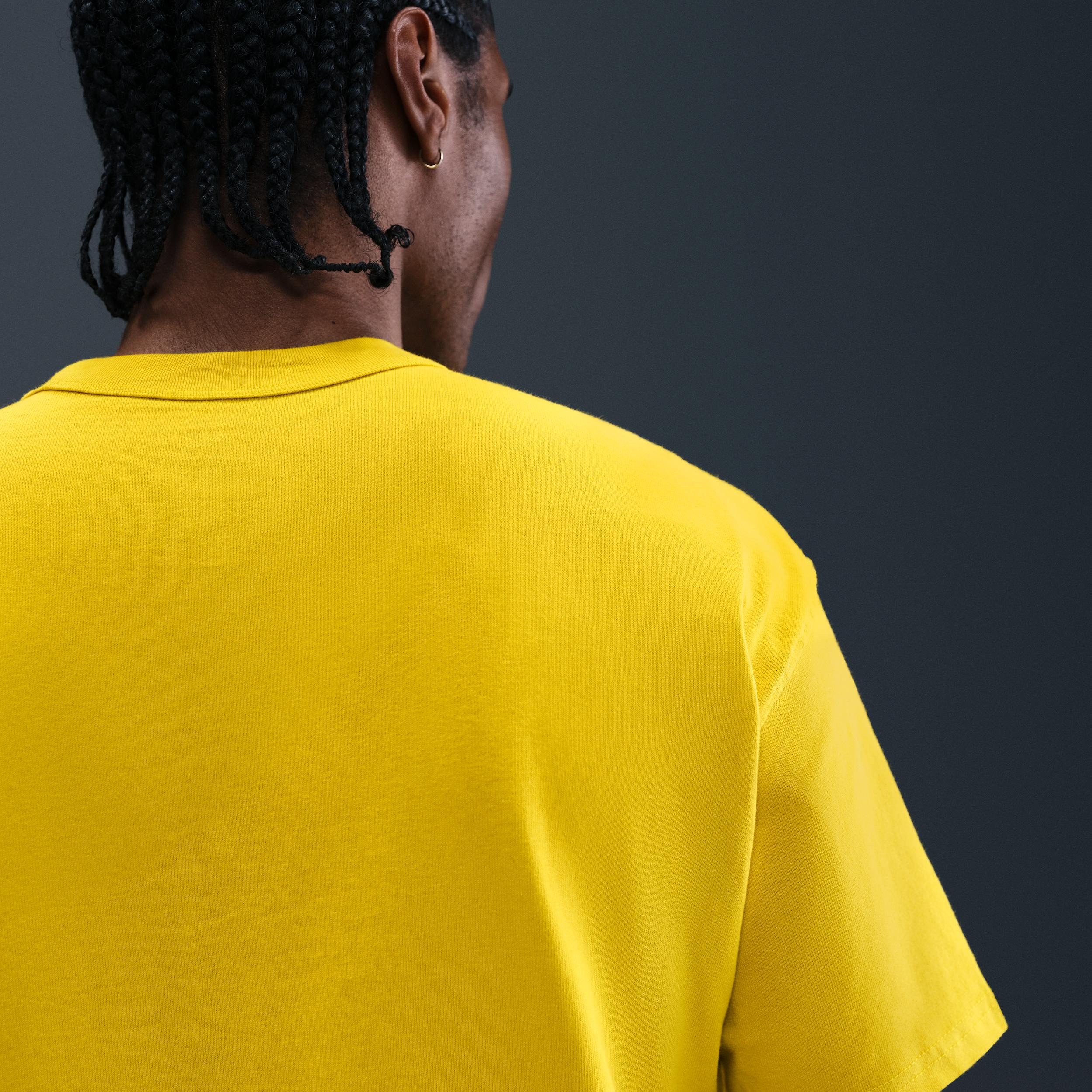 Mens Nike Sportswear Premium Essentials T-Shirt | DO7392-726 Product Image