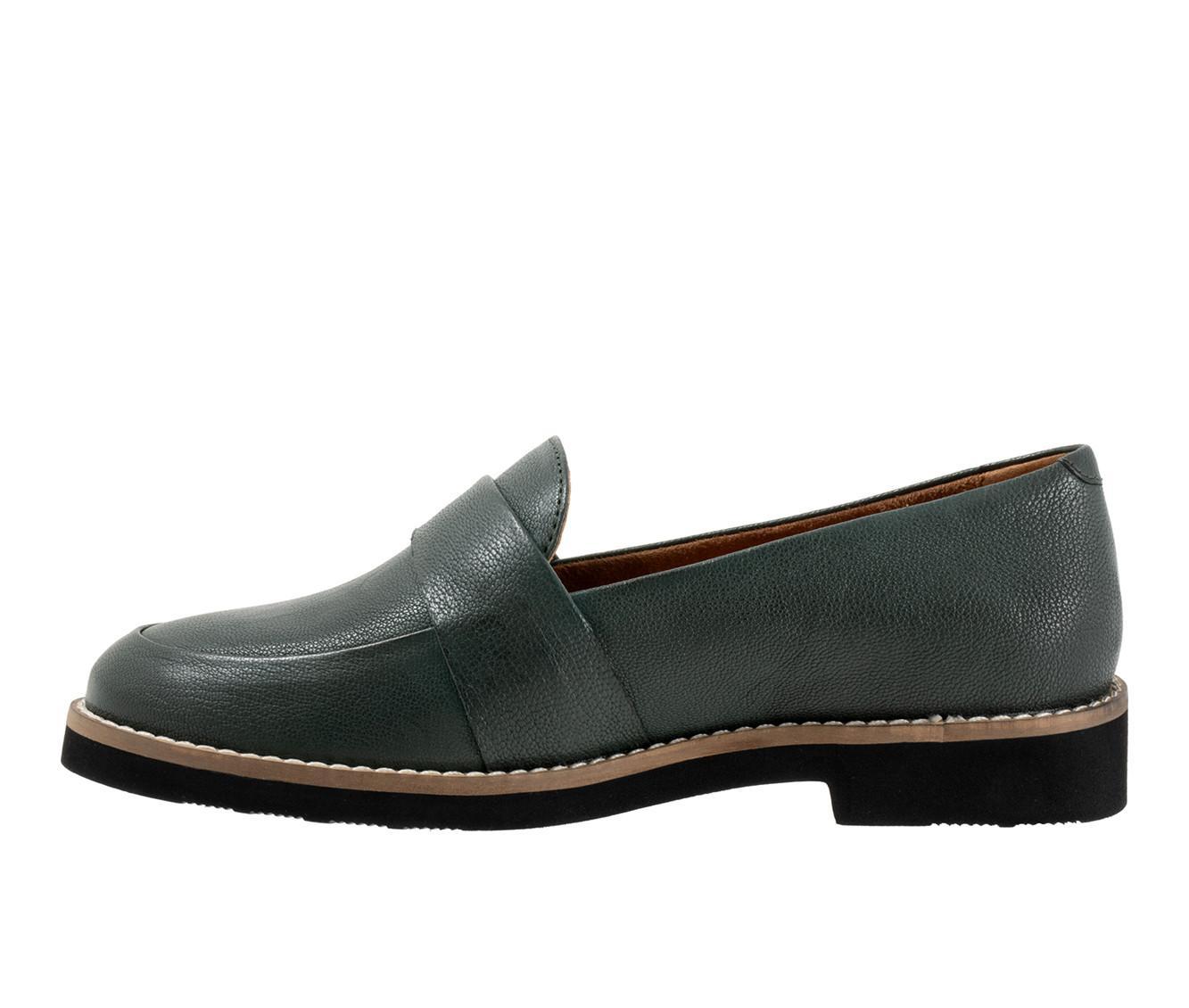 Women's Softwalk Walsh Loafers Product Image