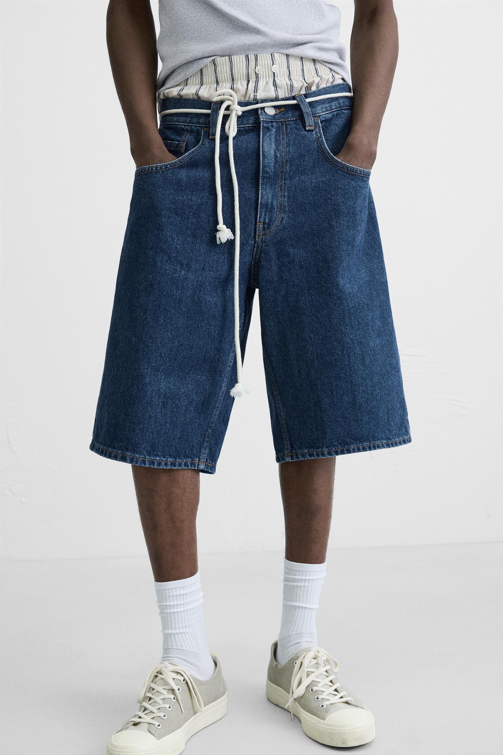 BAGGY FIT DENIM SHORTS Product Image