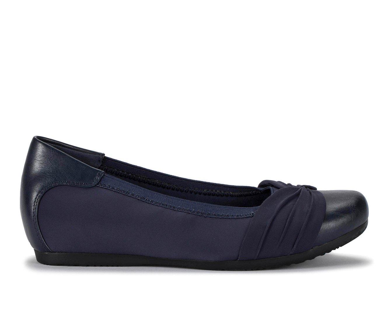 Women's Baretraps Marcie Flats Product Image