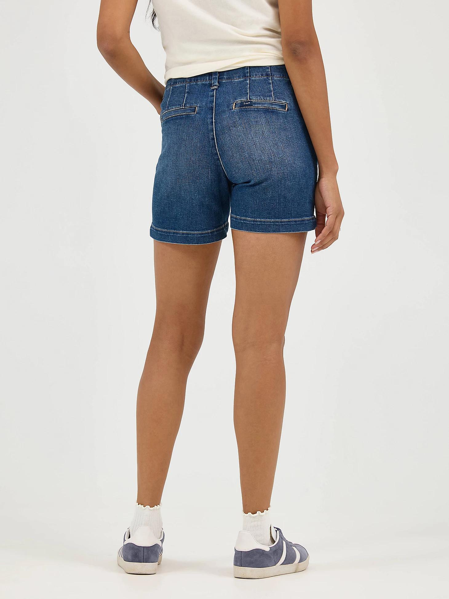 Women's Legendary Chino Short | Women's Shorts | Lee® Product Image