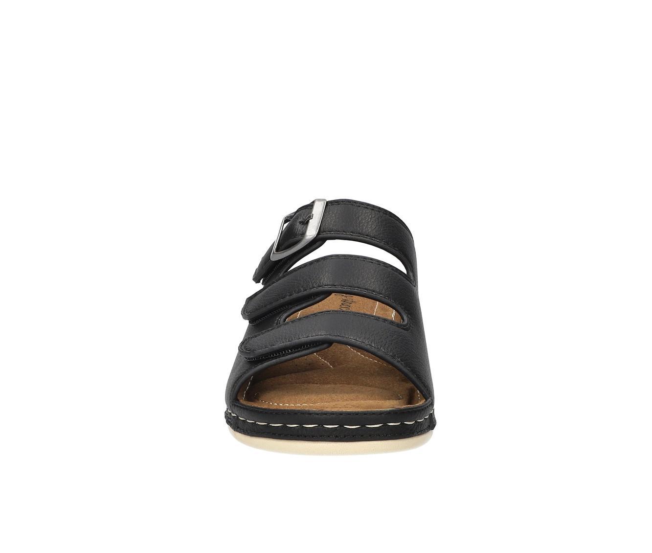 Women's Easy Street Pinterry Sandals Product Image