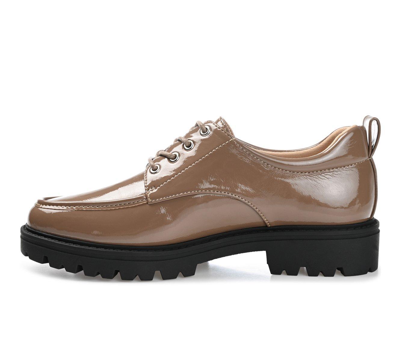 Women's Journee Collection Zina Lugged Oxfords Product Image