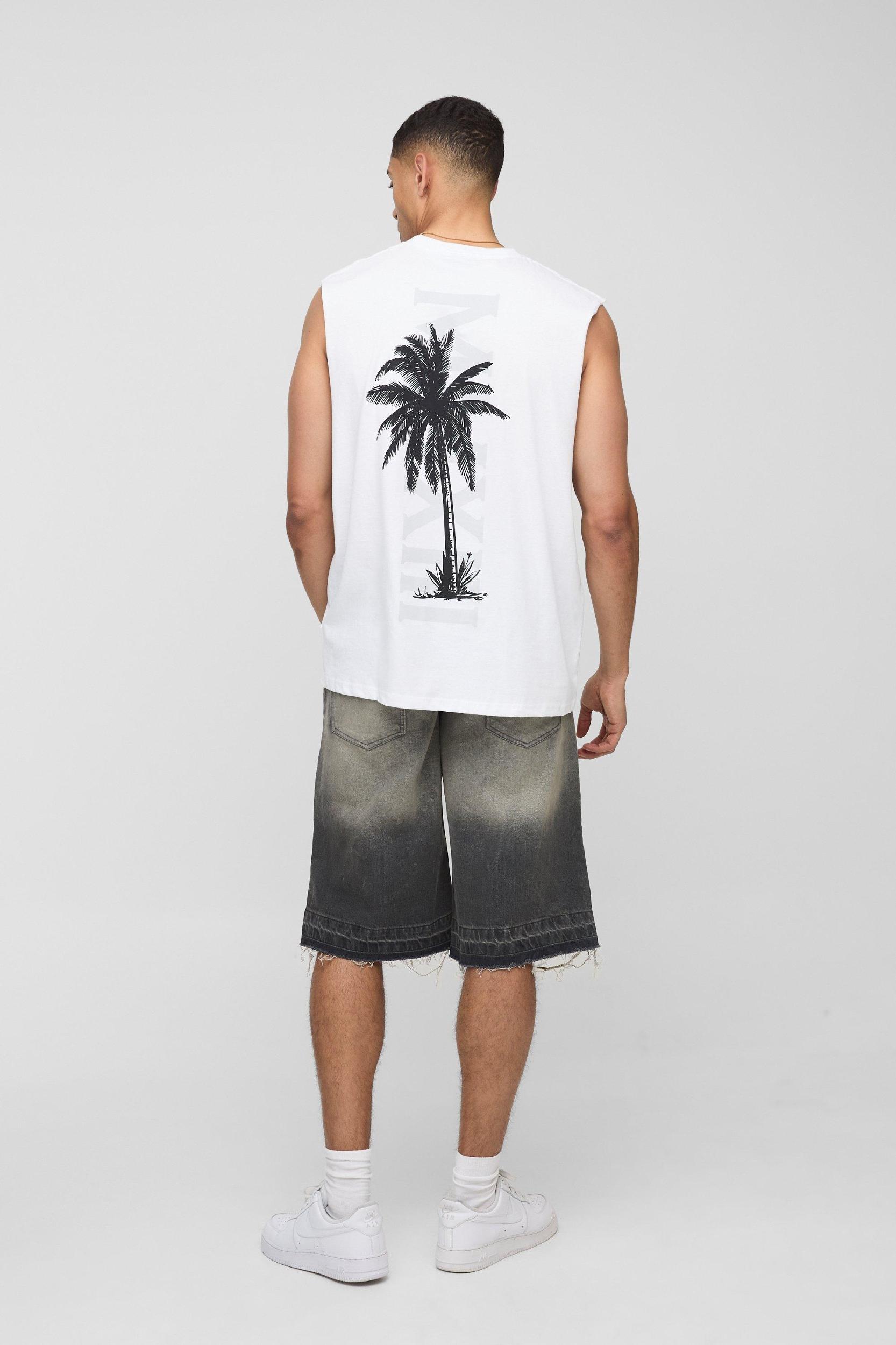 Oversized Palm Graphic Tank | boohooMAN USA Product Image
