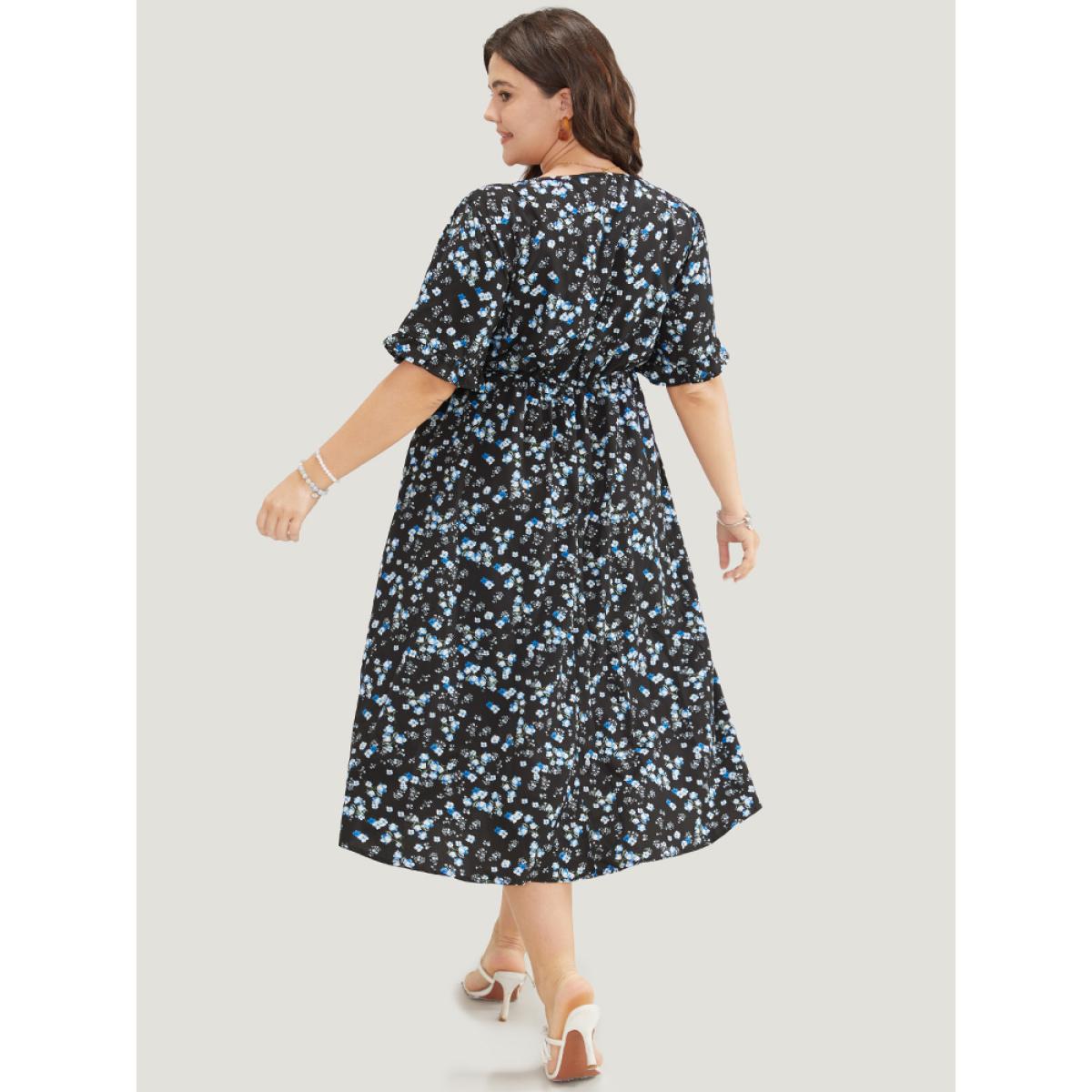 Plus Size Ditsy Floral Dolman Sleeve Tassels Contrast Lace Pocket Split Dress Indigo Women Elegant Tassels V-neck Short sleeve Curvy Midi Dress BloomChic 28/5X Product Image