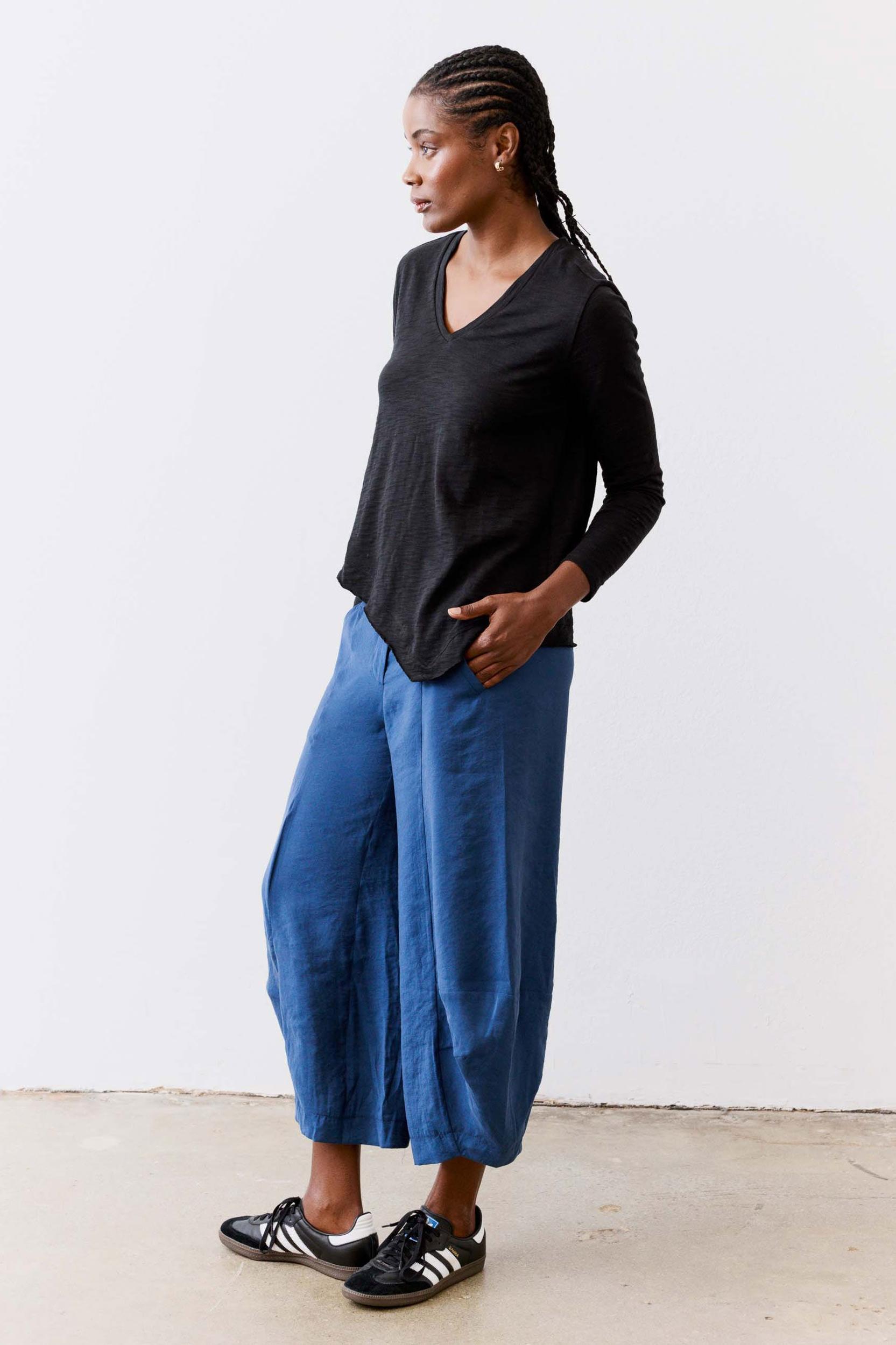 New Angle V-Neck Long Sleeve Top Product Image