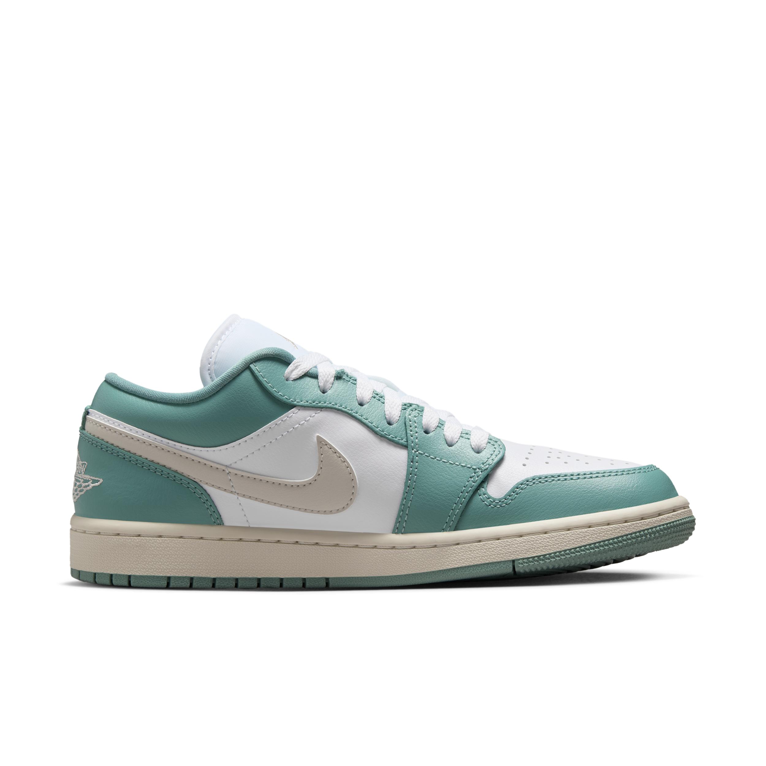 Womens Air Jordan 1 Low Shoes | DC0774-138 Product Image