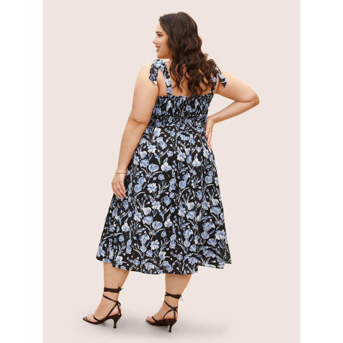 Plus Size Floral Print Tie Knot Shirred Dress Black Women Elegant Tie knot Non Sleeveless Curvy BloomChic 22-24/3X Product Image