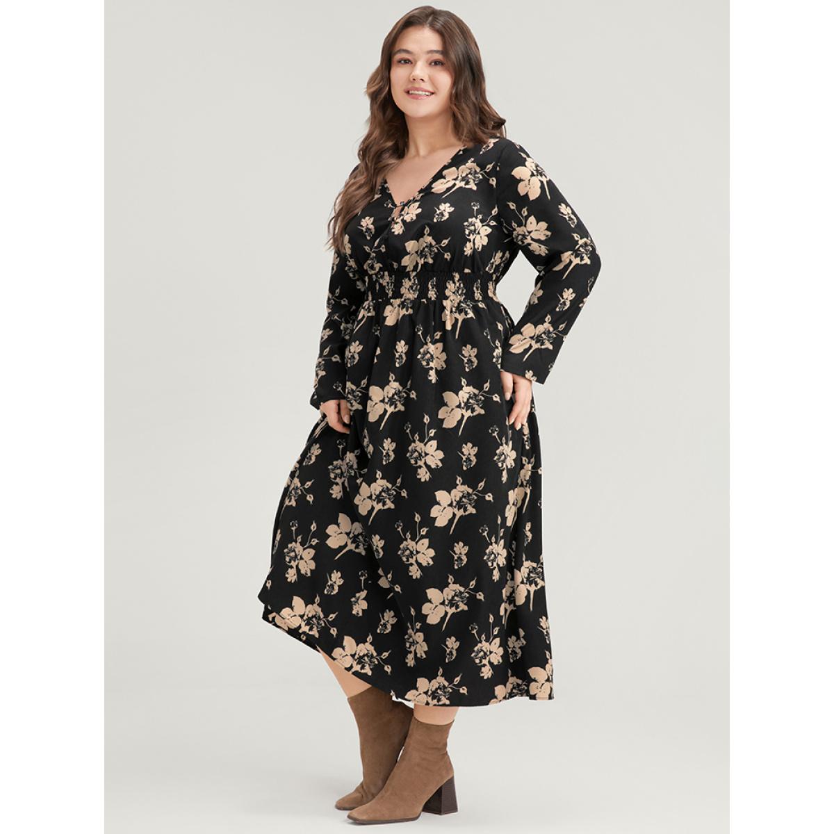 Plus Size Floral V Neck Button Pocket Shirred Midi Dress Black Women Elegant Pocket V-neck Long Sleeve Curvy Midi Dress BloomChic 30/6X Product Image