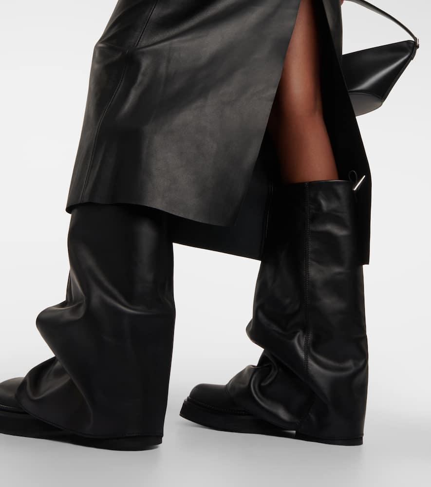 ATTICO Robin Black Boots With Square Toe And Logo Plaque On The Rear In Leather Woman Product Image