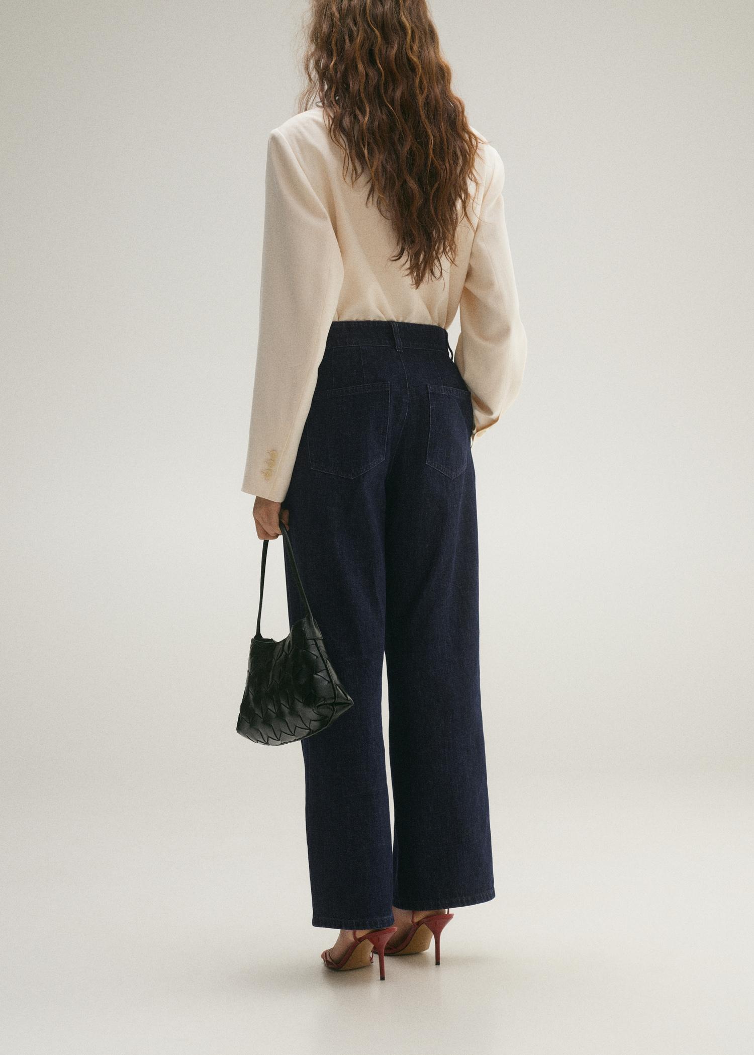 Rinse-wash wideleg jeans with pleats - Women | MANGO USA Product Image