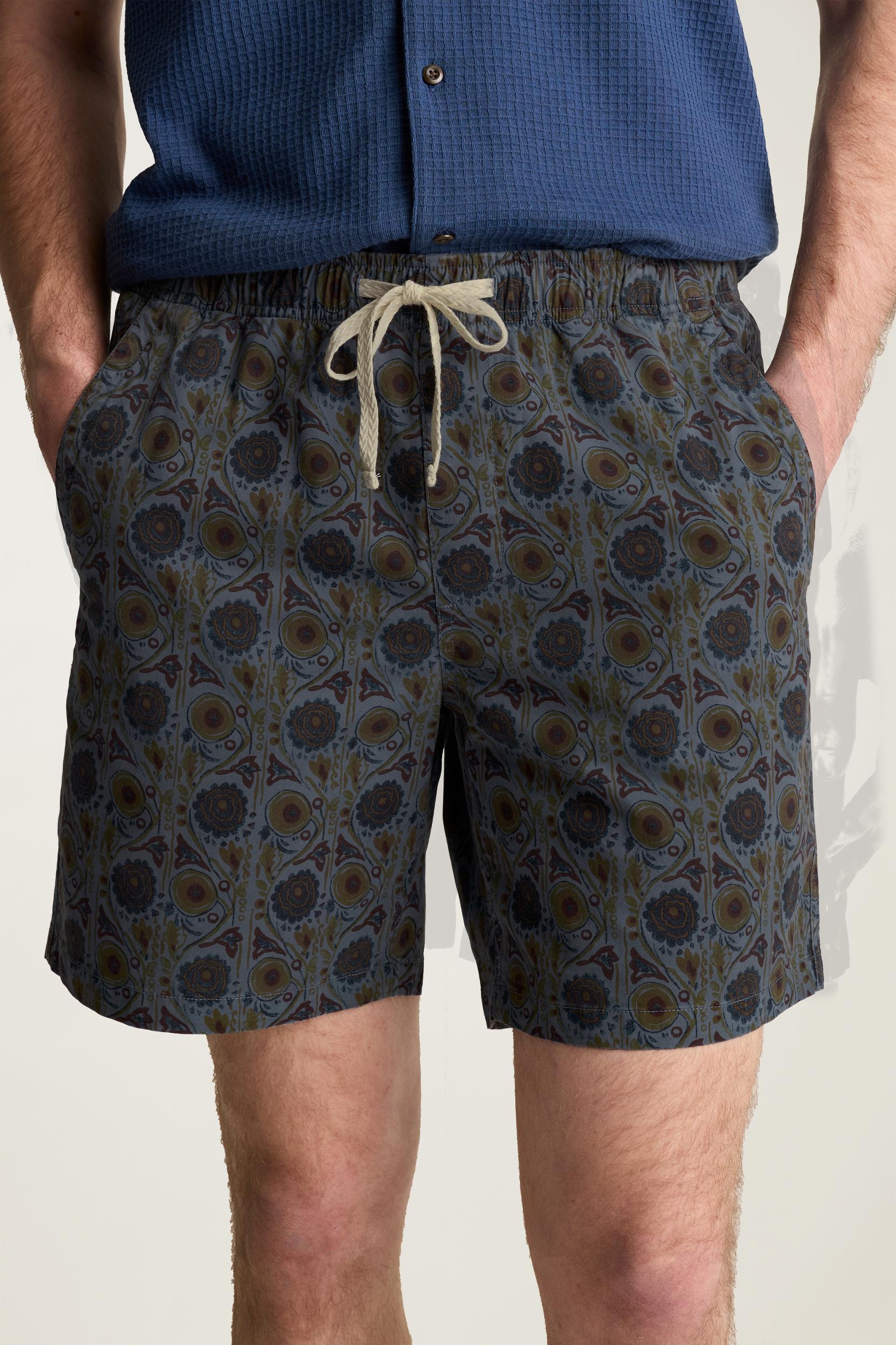 Nomad Short Product Image