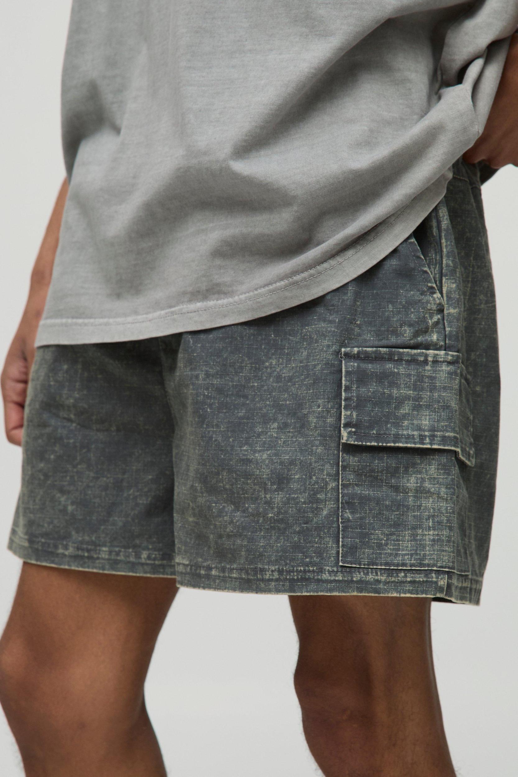 Elasticated Waist Relaxed Fit Washed Ripstop Cargo Shorts | boohooMAN USA Product Image