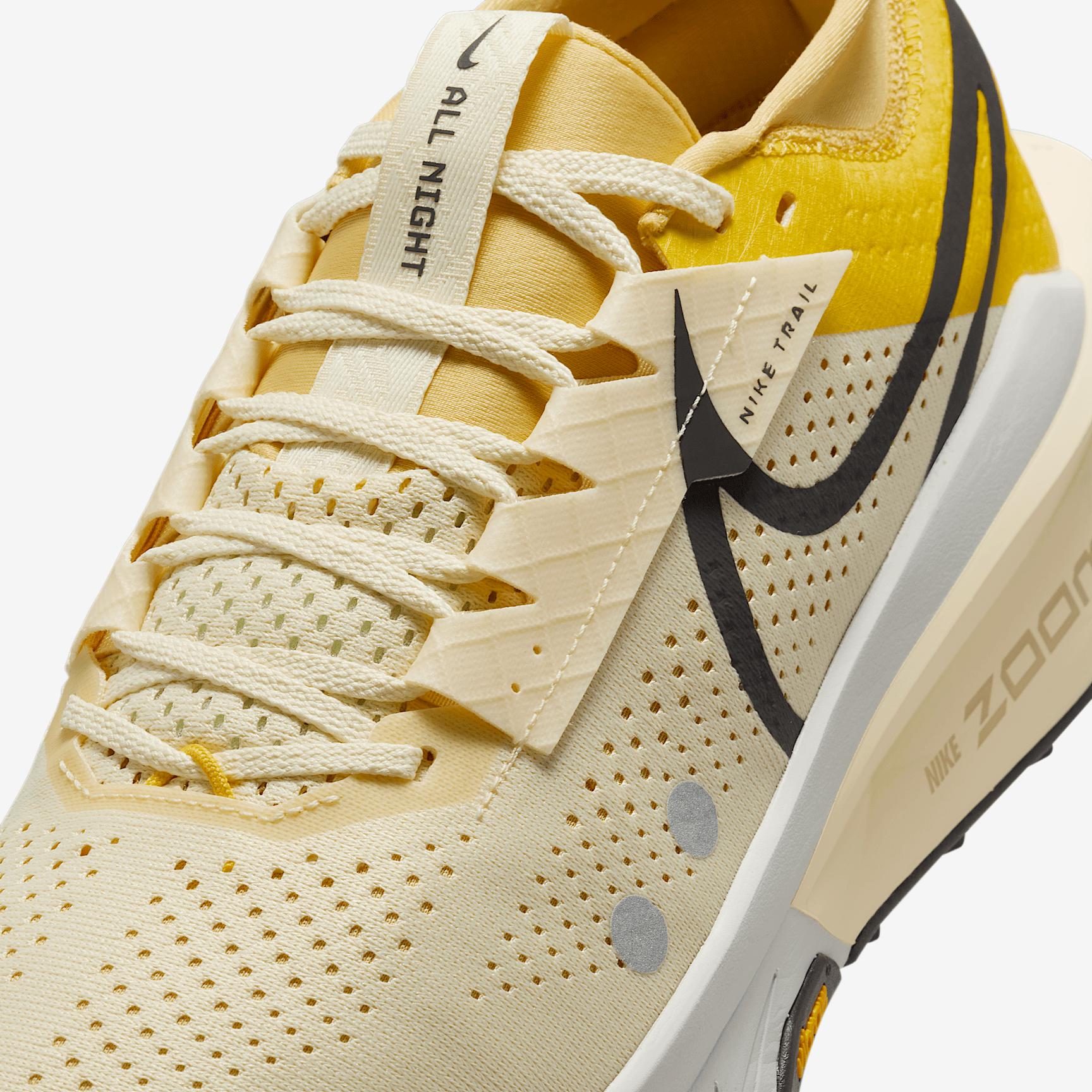 Nike Mens Zegama 2 Trail Running Shoes | FD5190-700 Product Image