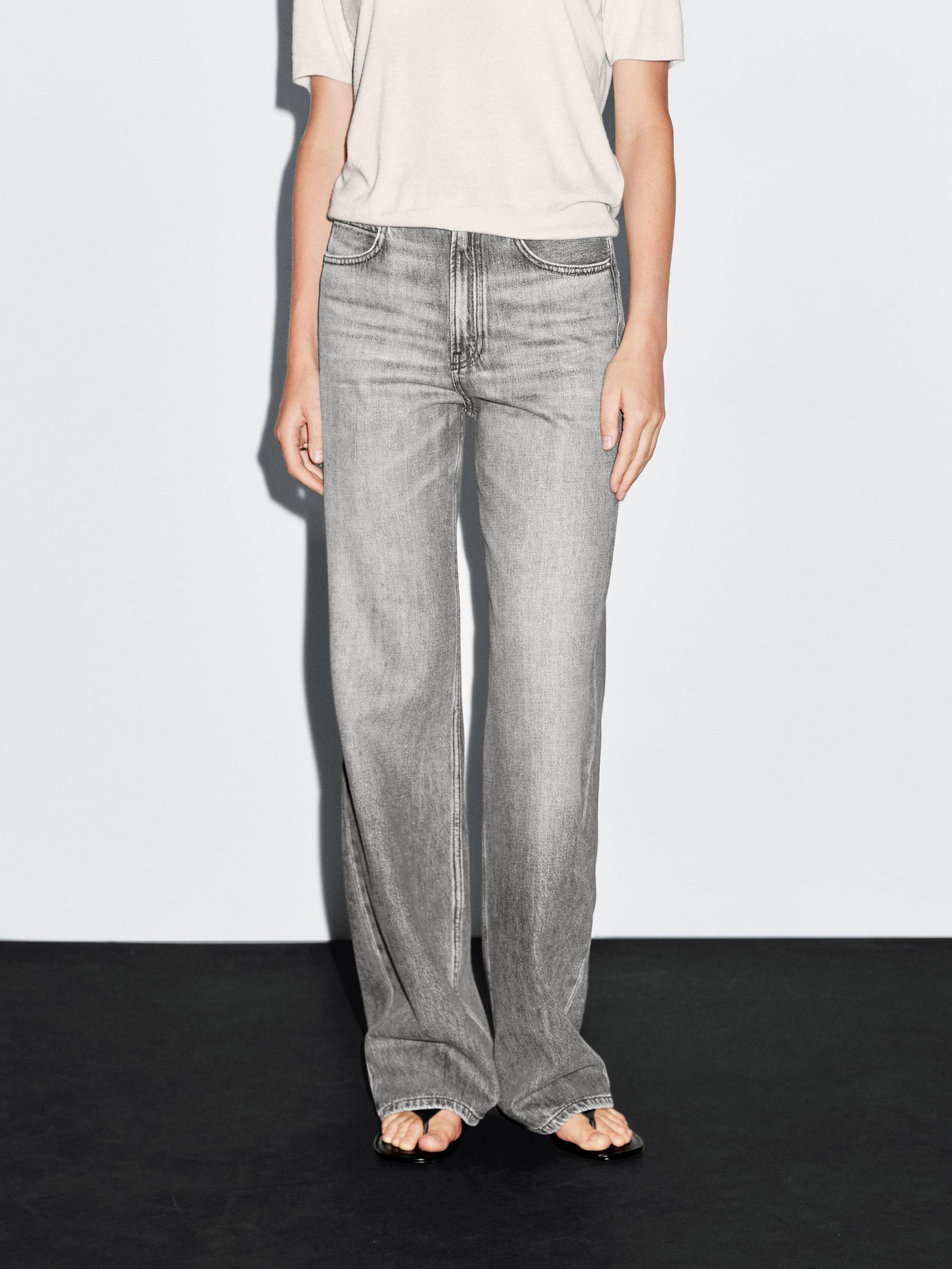High-waist wide-leg jeans Product Image