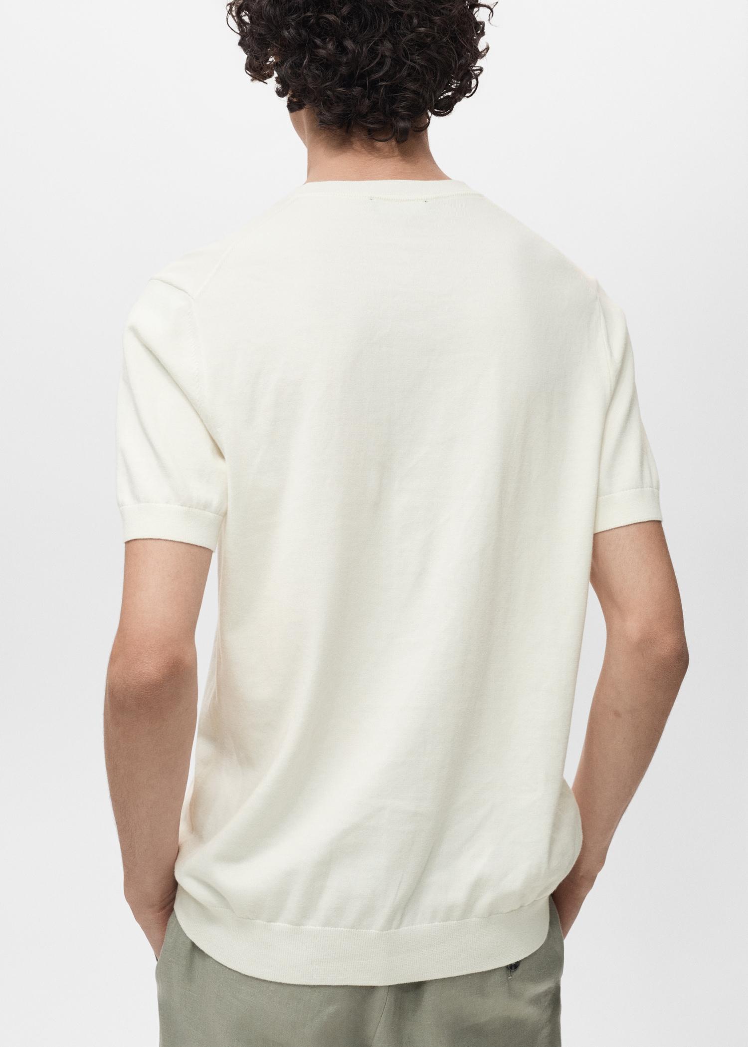 Cotton fine-knit t-shirt - Men | MANGO USA Product Image