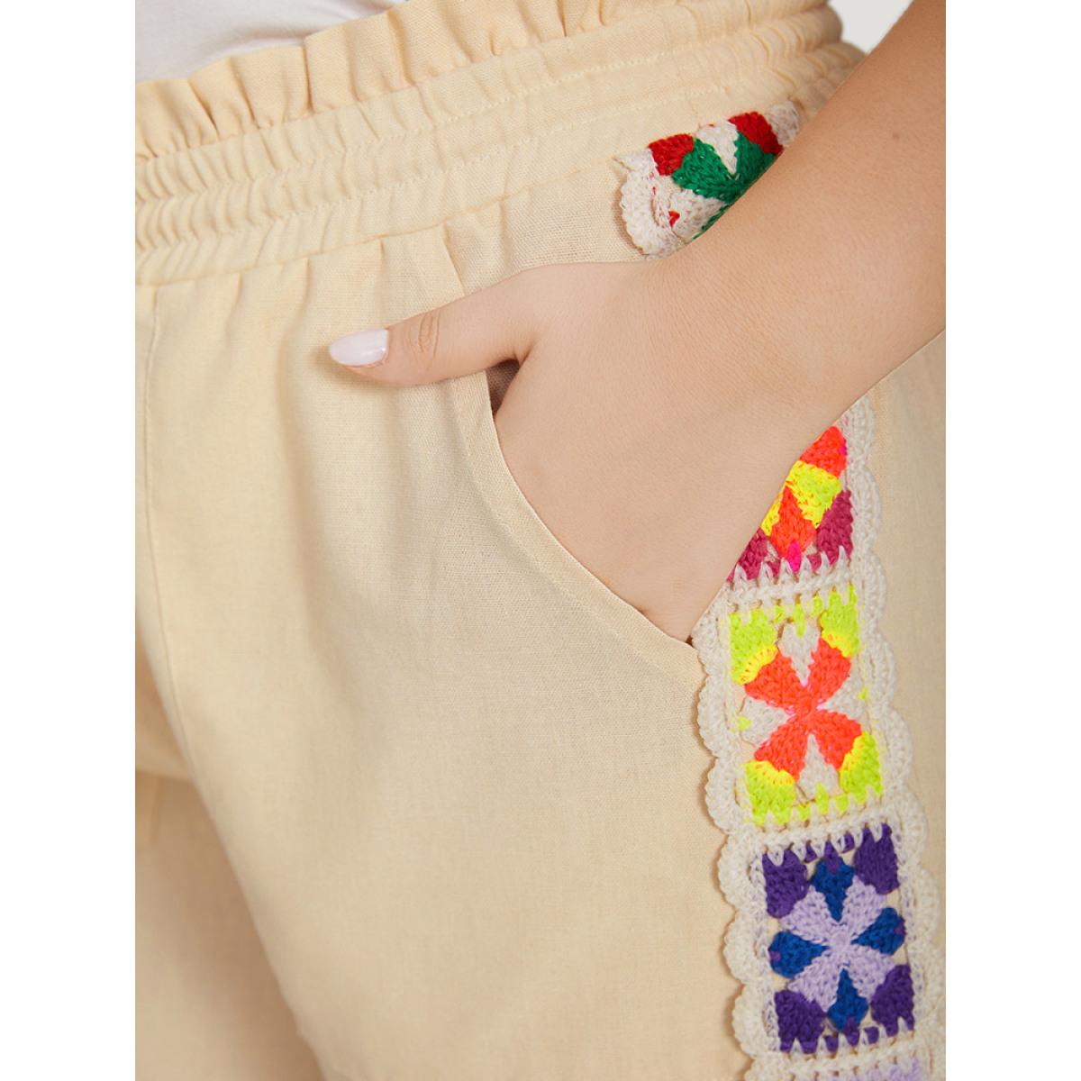 Plus Size Bandana Patchwork Pocket Ties Paperbag Waist Shorts Women Ivory Vacation Cross straps Dailywear Shorts BloomChic 22-24/3X Product Image