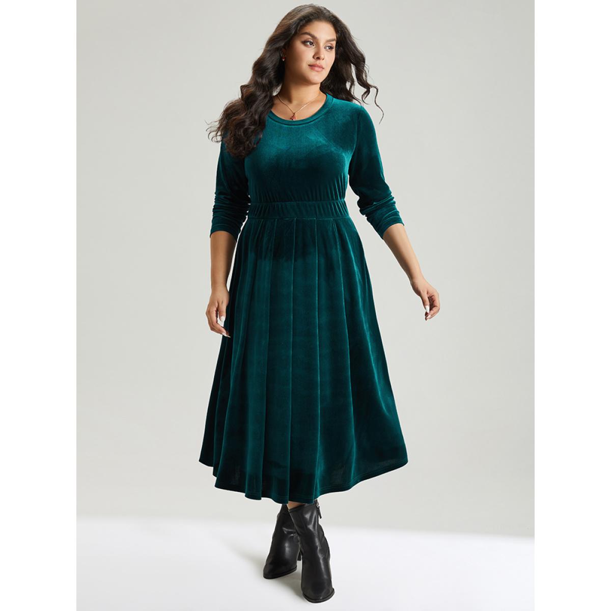 Plus Size Velvet Plain Pocket Pleated Hem Dress Cyan Women Elegant Plain Round Neck Long Sleeve Curvy Midi Dress BloomChic 14-16/1X Product Image