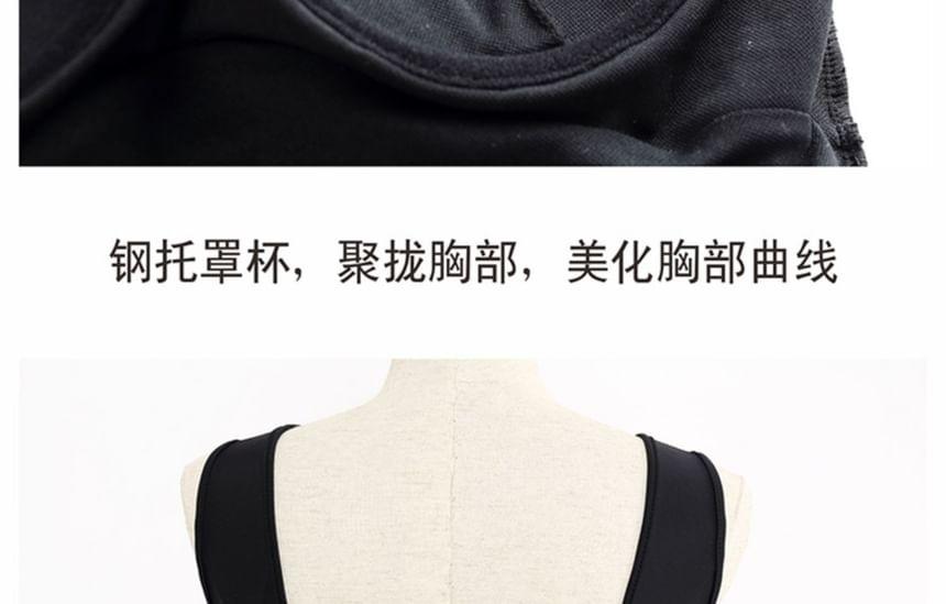 V-Neck Plain Ruffle Backless Swimsuit Product Image