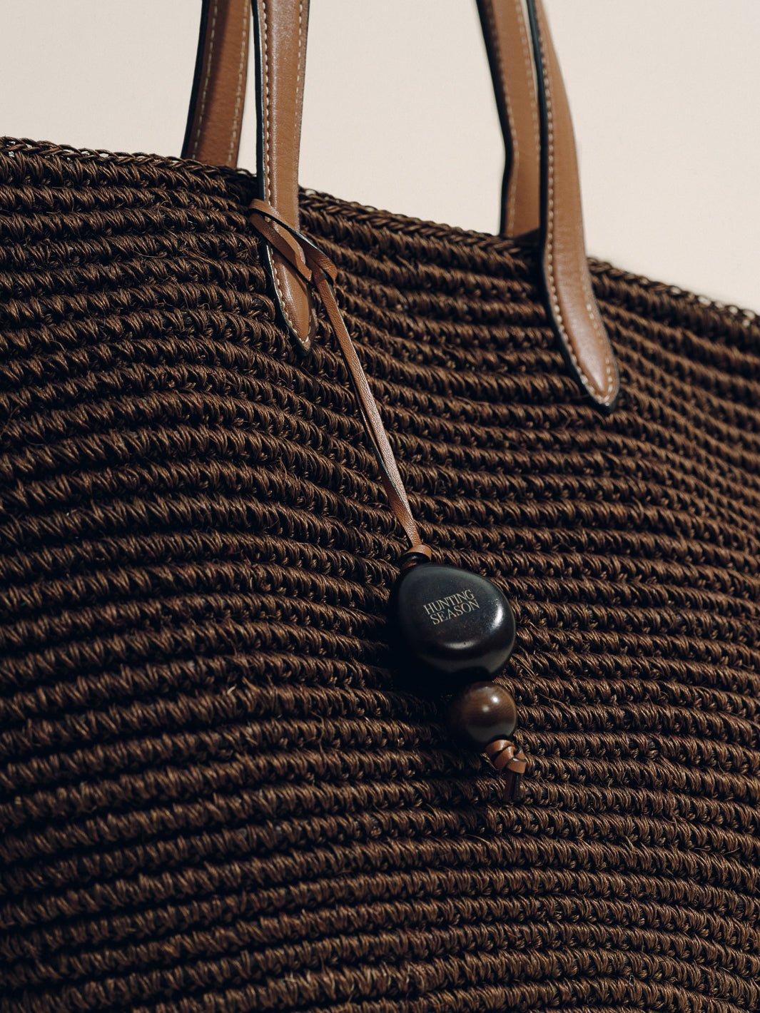 The Market Tote in Hand-Woven Raffia Product Image