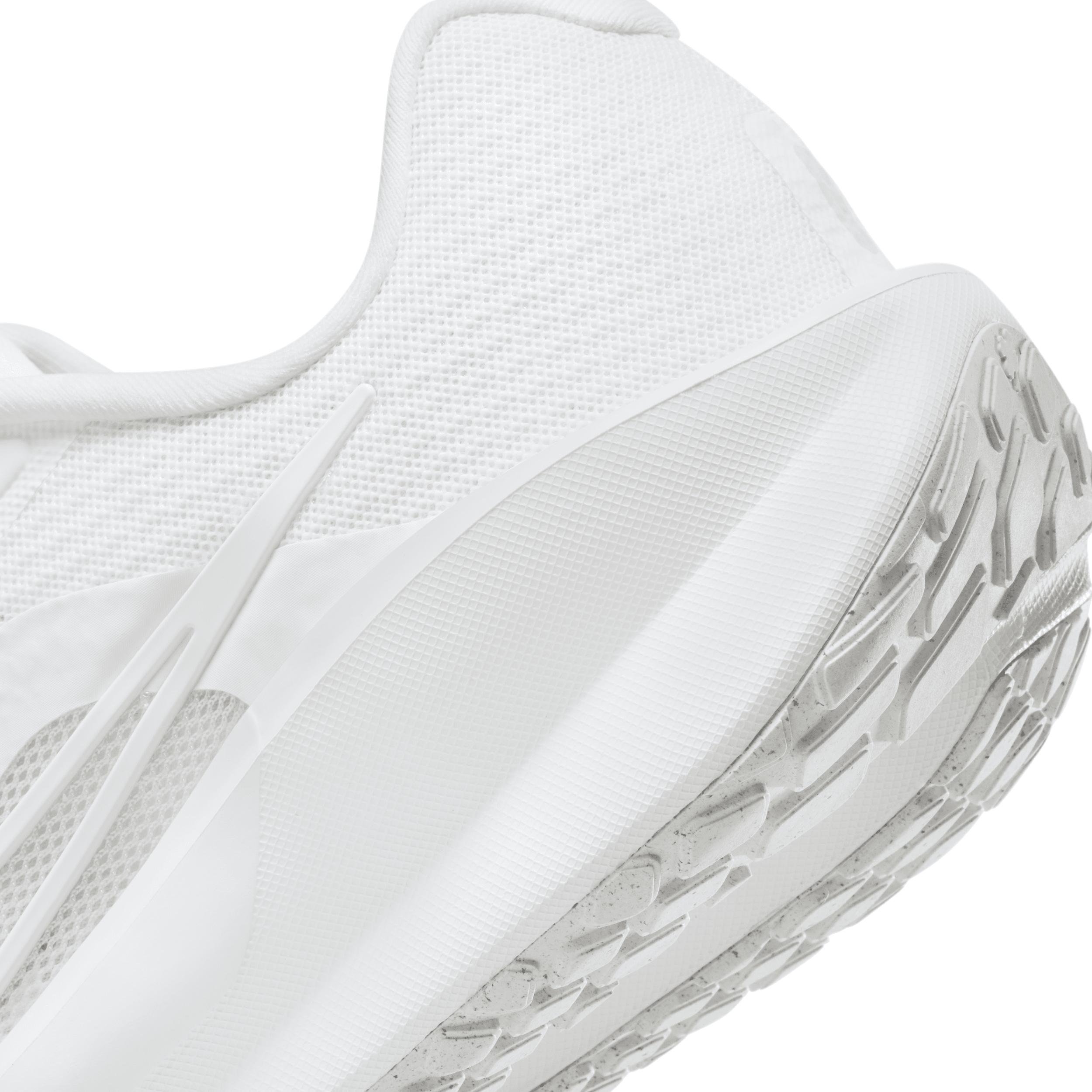 Nike Men's Downshifter 13 Road Running Shoes Product Image