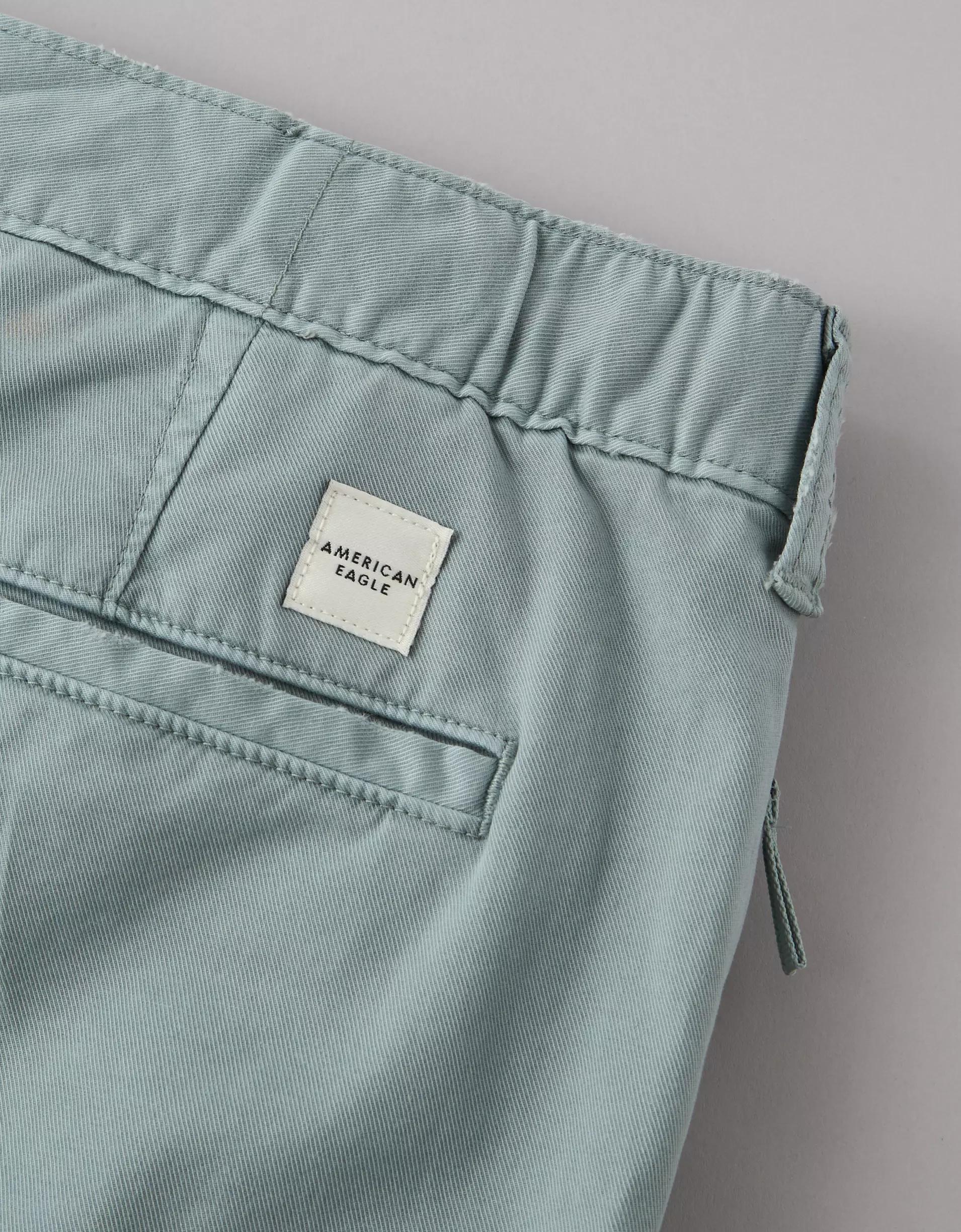 AE 9" Flex Weekend Khaki Short Product Image