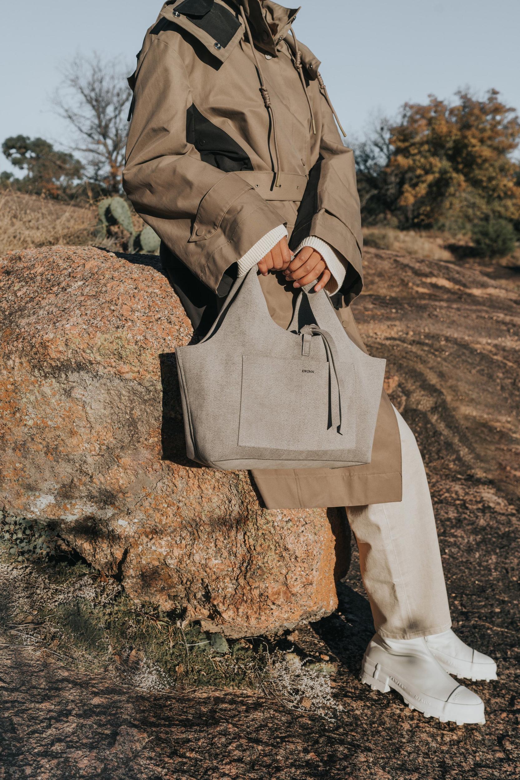 Grey Tote Product Image