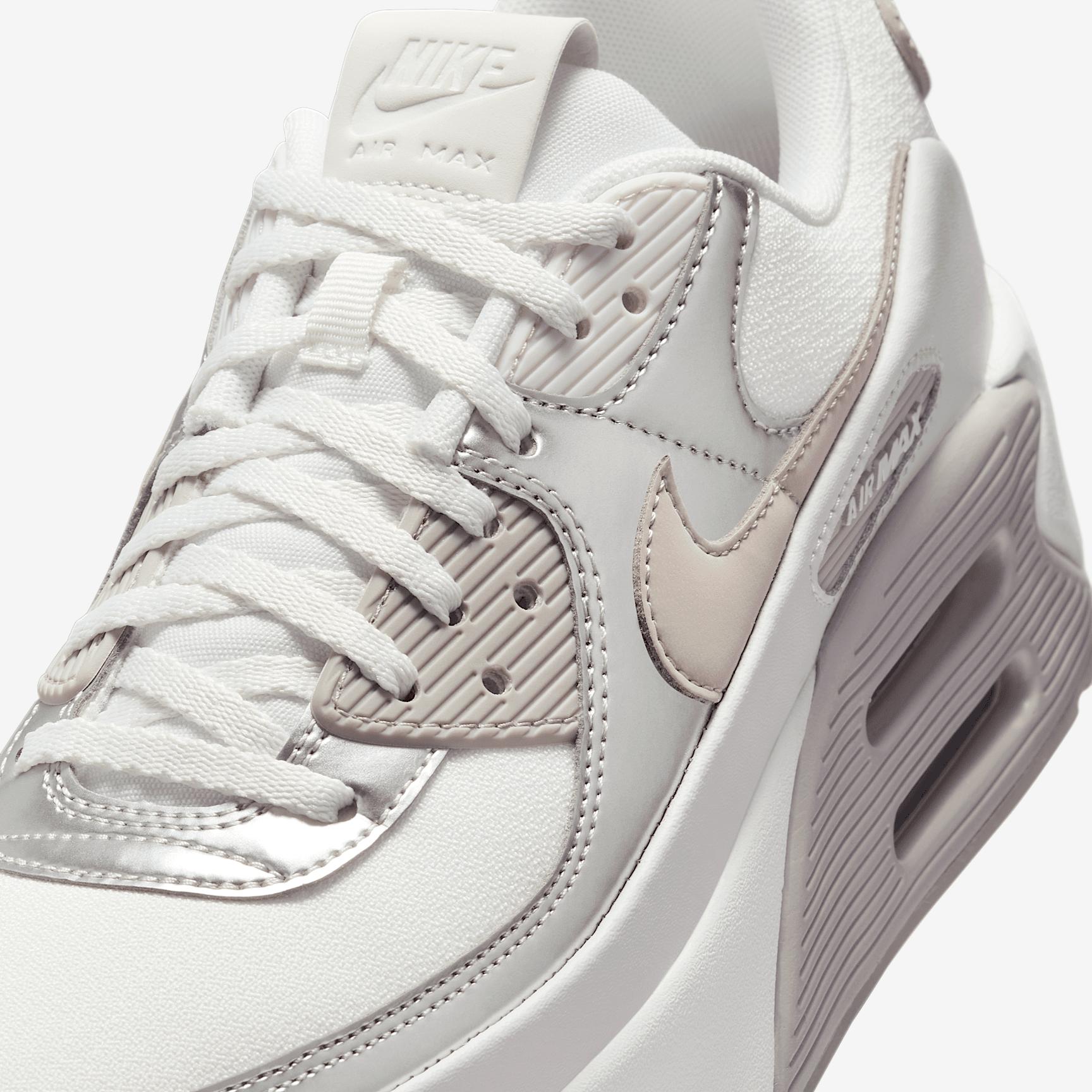 Nike Womens Air Max 90 LV8 Shoes | IB0170-101 Product Image